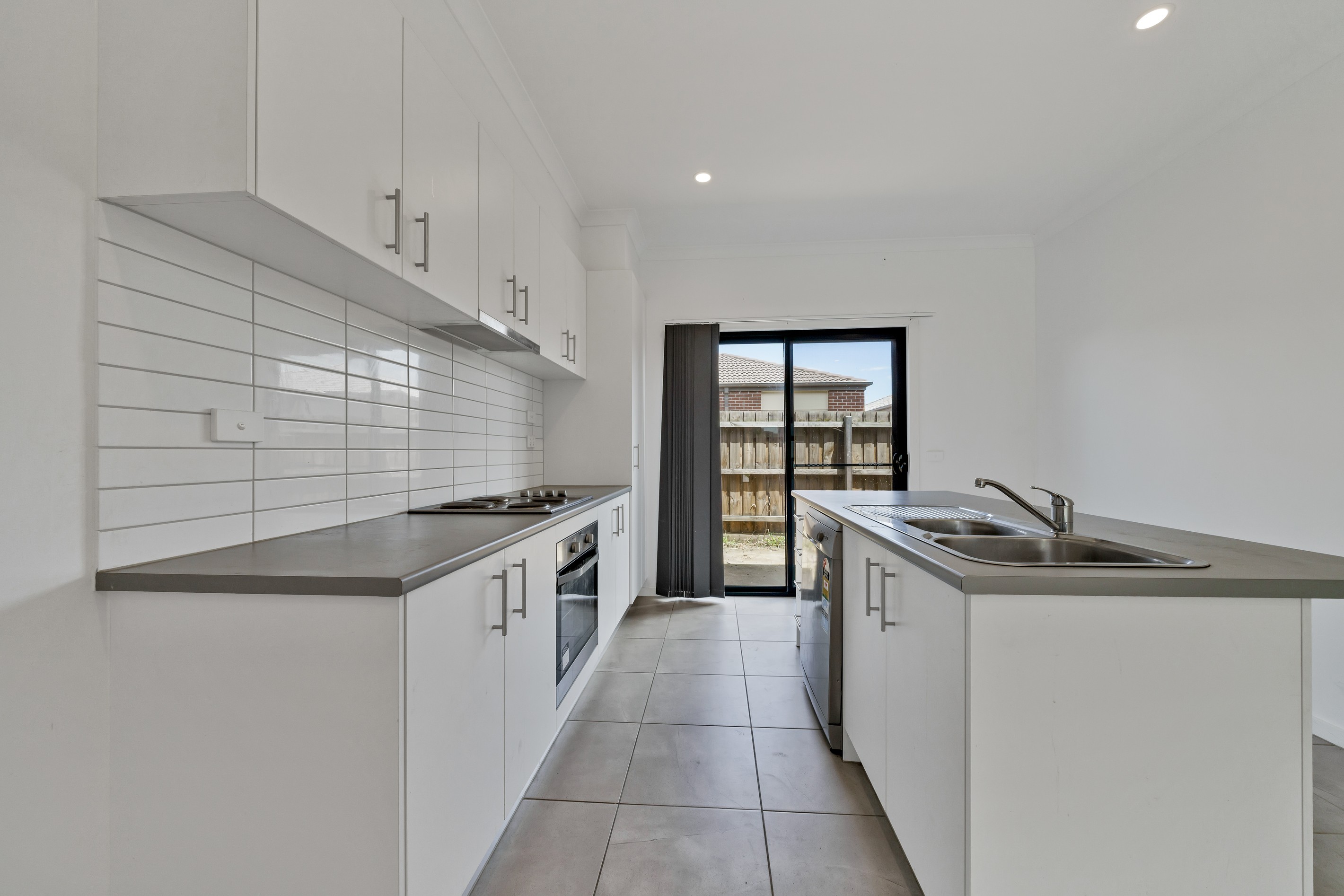 8 Cassius Circuit, Cranbourne North, VIC 3977