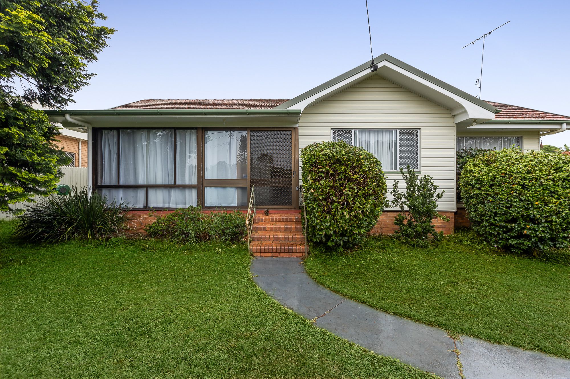 12 Lovett Street, Rangeville QLD 4350