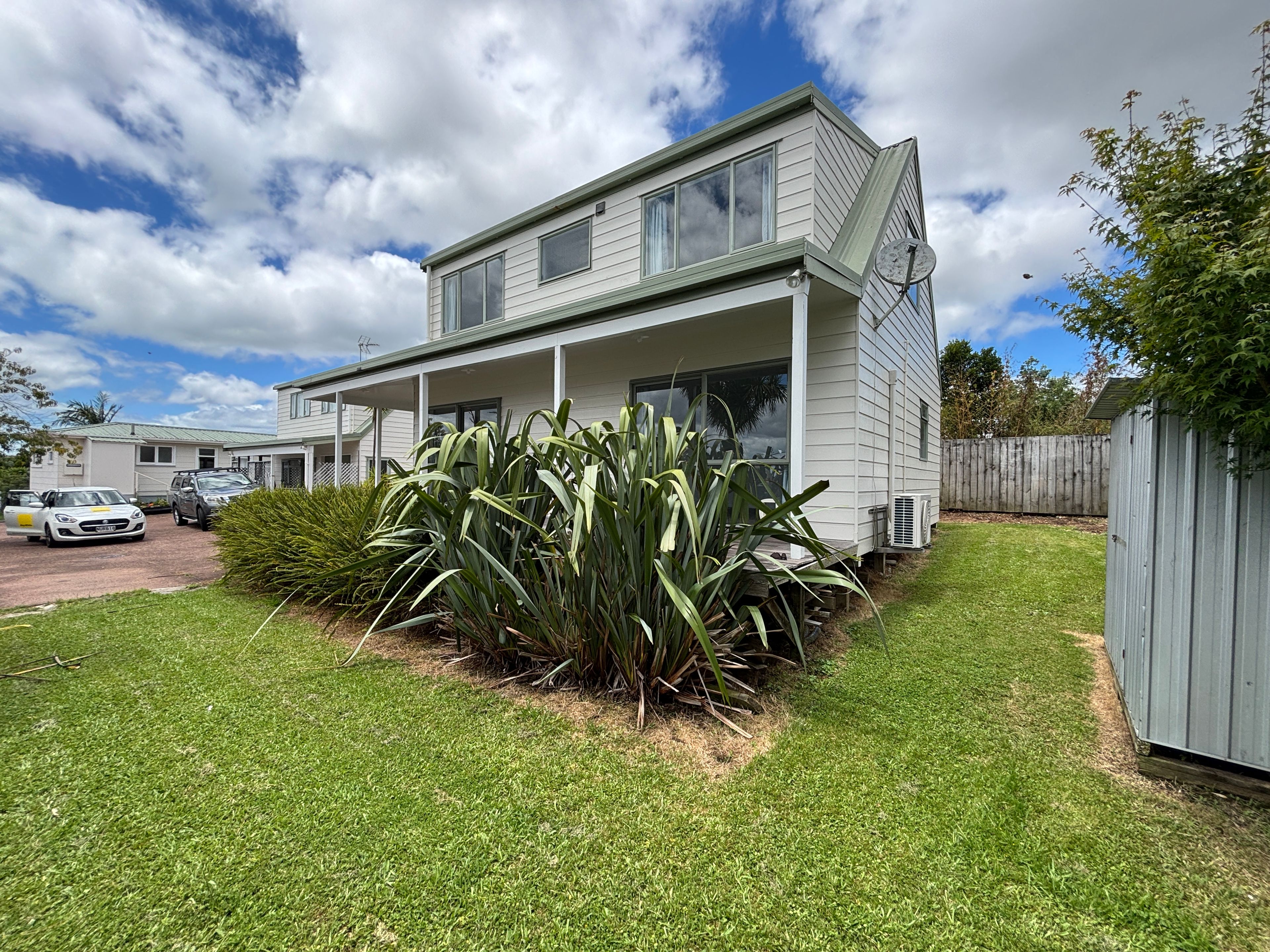 6A Dawnhaven Drive, Te Atatu Peninsula, Waitakere City