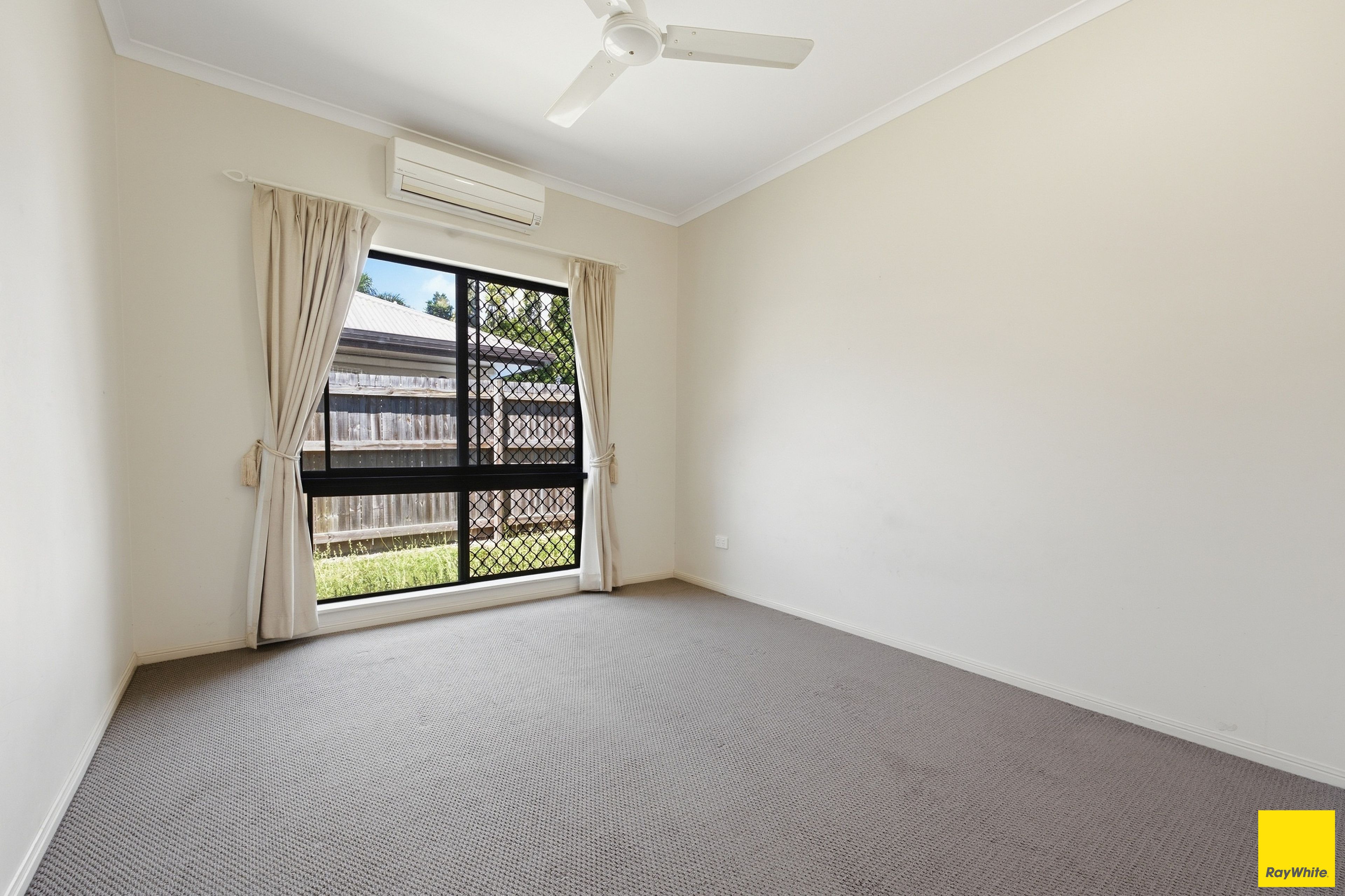 25 Selwyn Circuit — photo 11 of 24