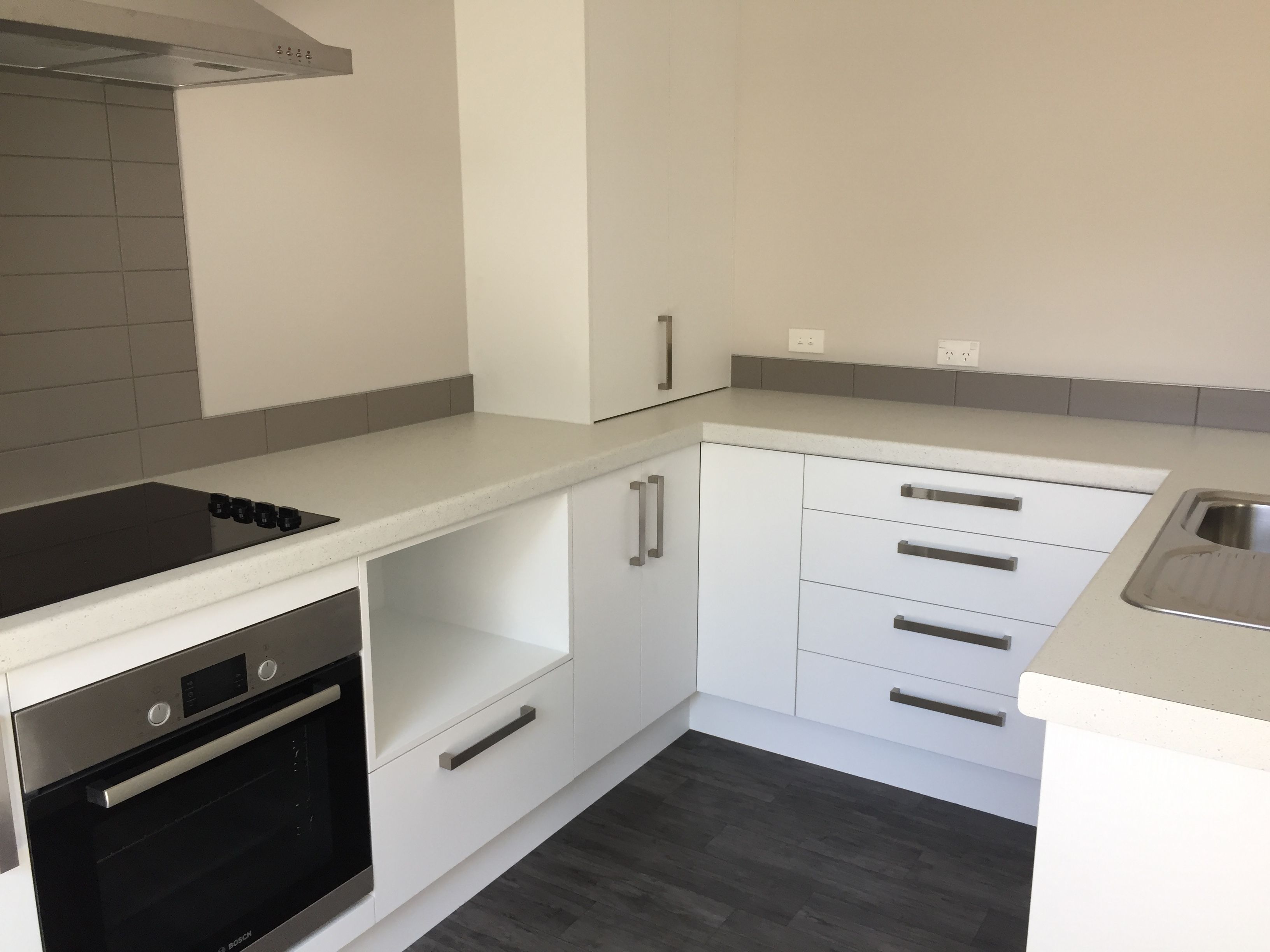 2/11 Jones Crescent, Melville, Hamilton City