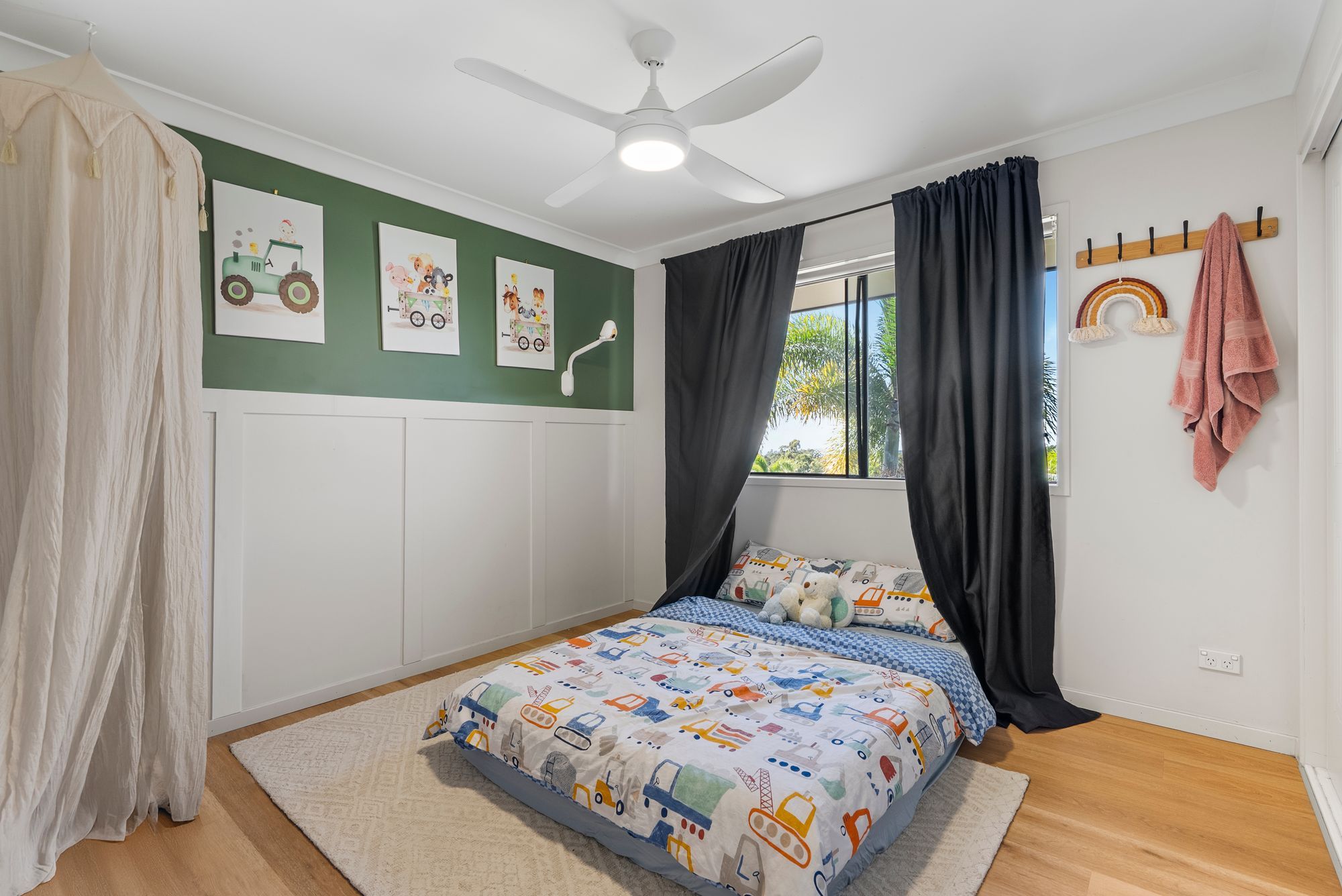 2/21 Willow Tree Drive — photo 9 of 13