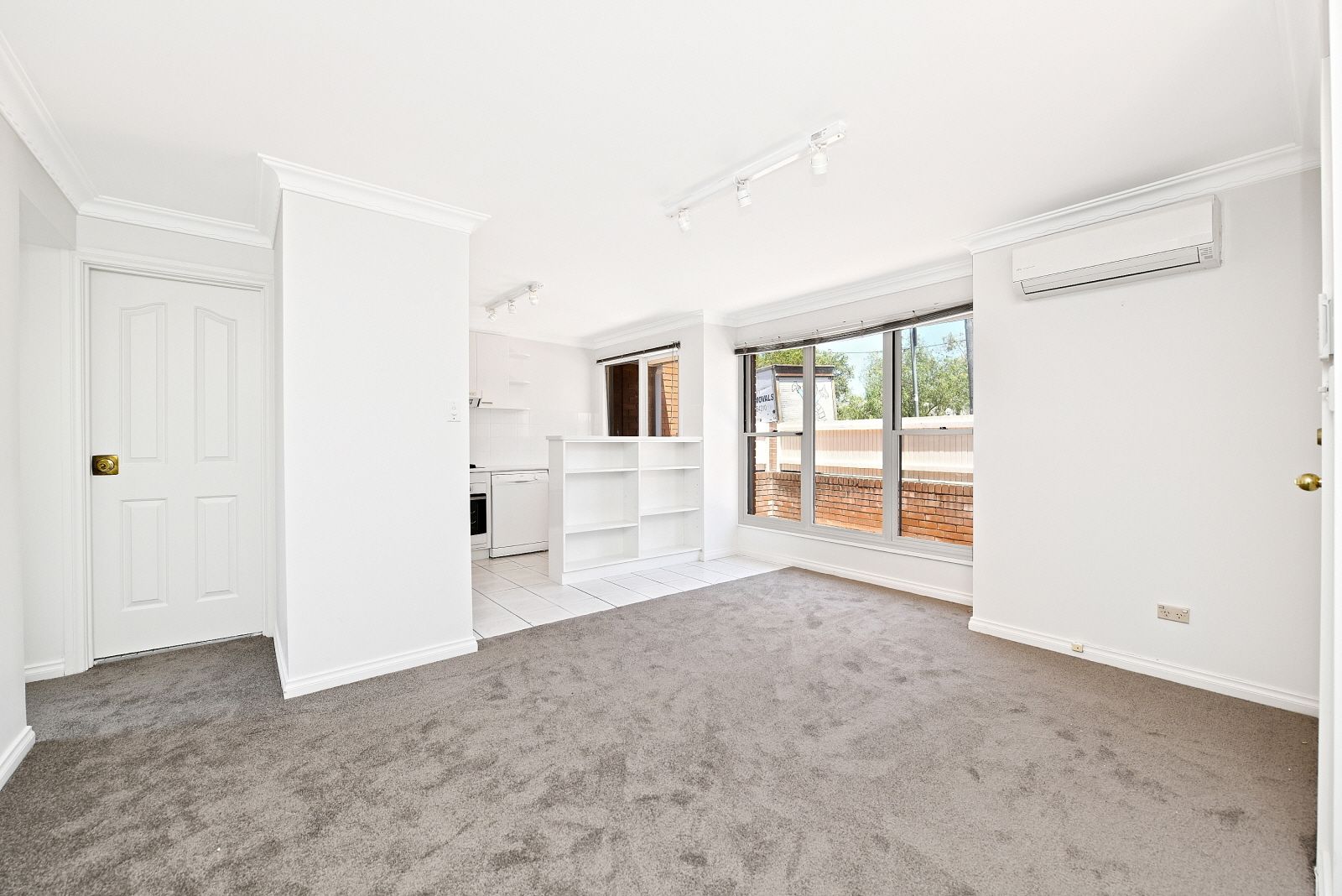 1/1-3 Percival Street — photo 9 of 9