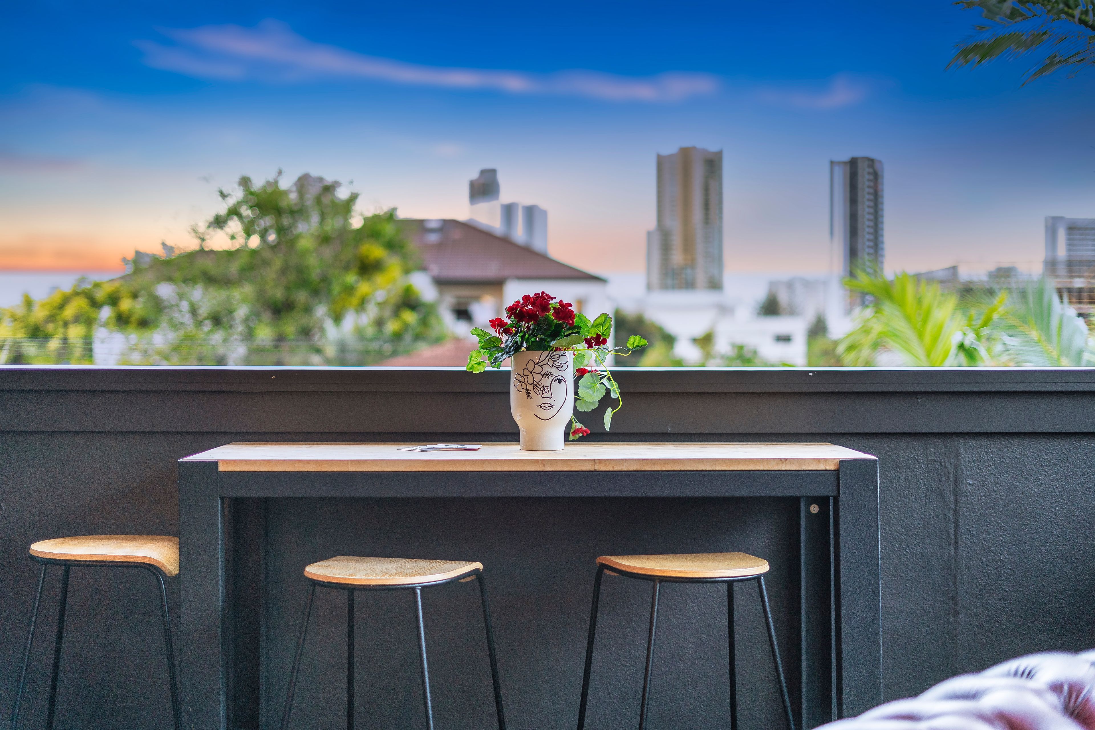 2/50 BURRA Street, Surfers Paradise, QLD 4217
