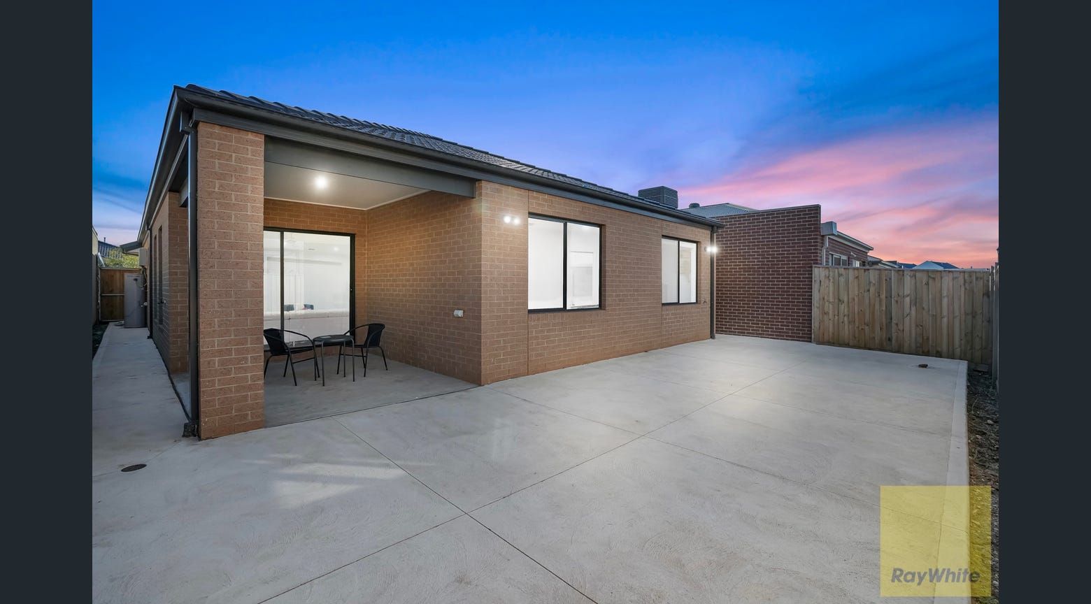 8 Tait Street — photo 17 of 17