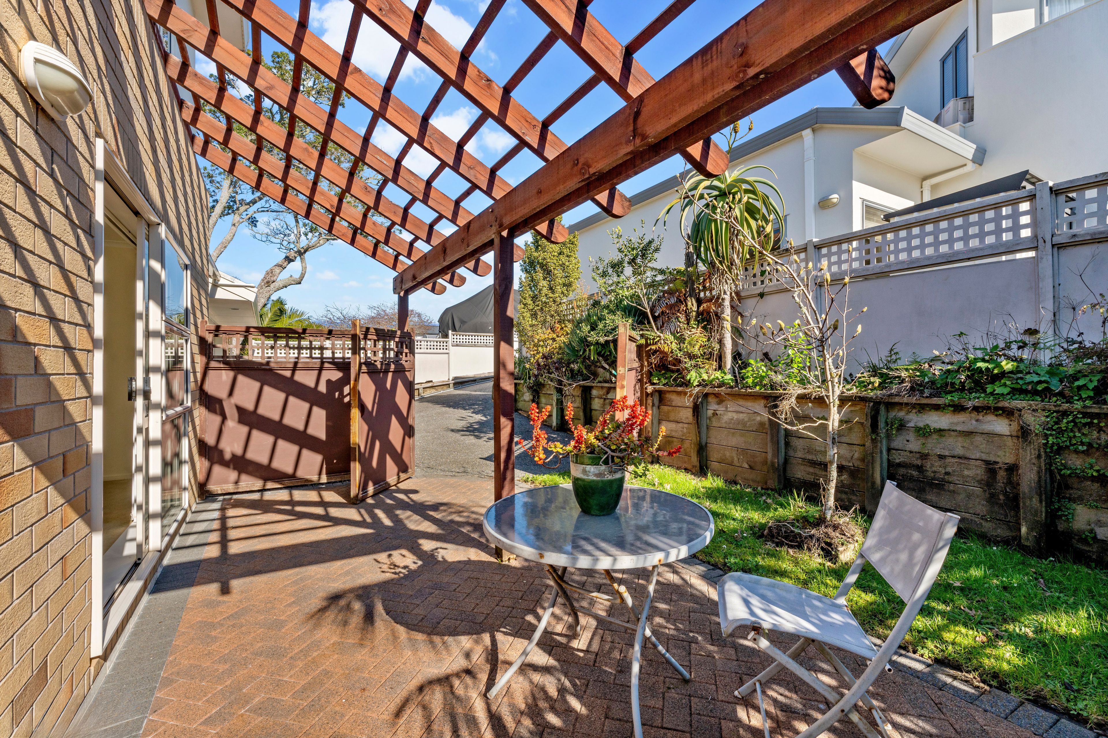 1/89 Litten Road, Cockle Bay, Manukau City