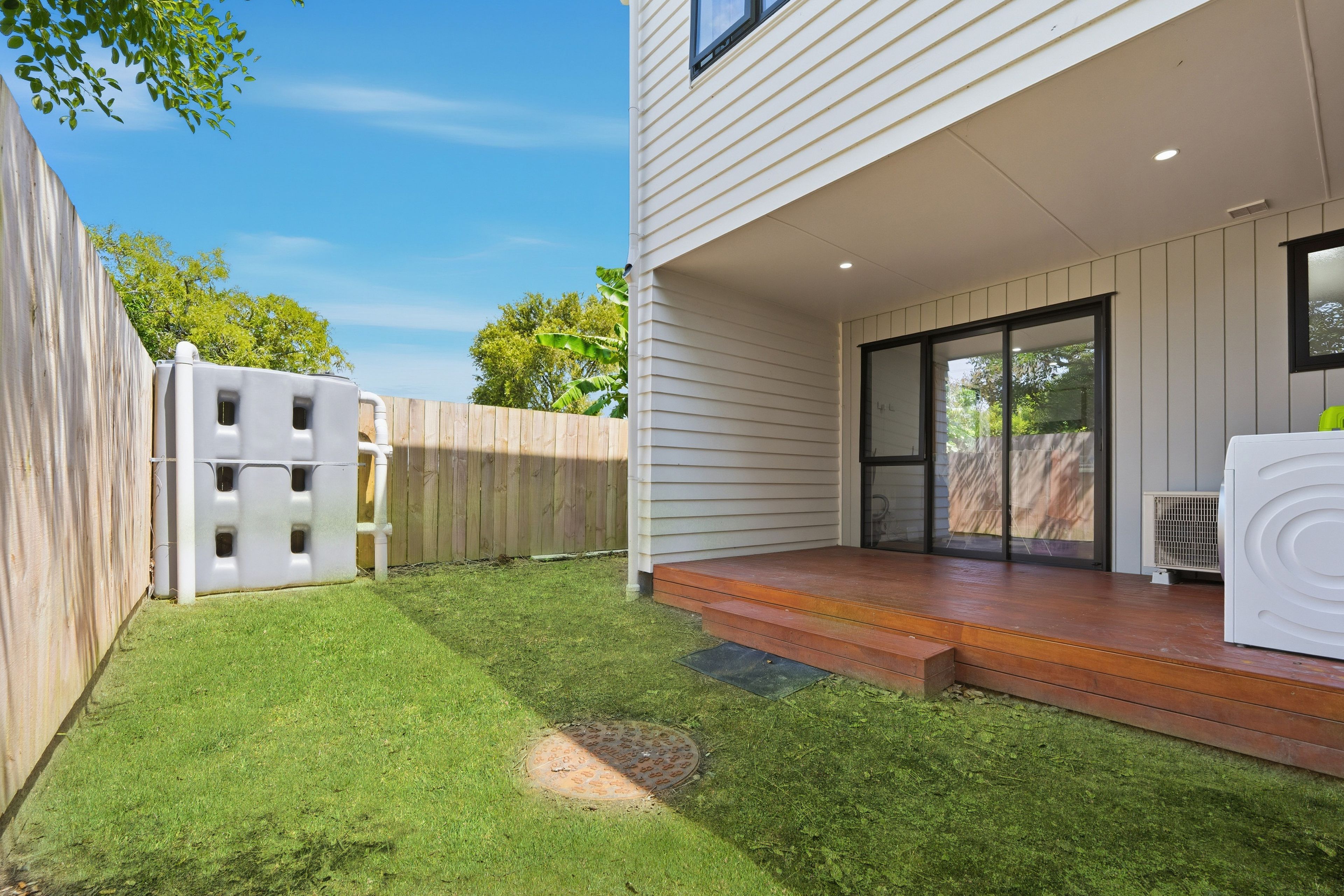 7/3 Royal View Road, Te Atatu South, Waitakere City