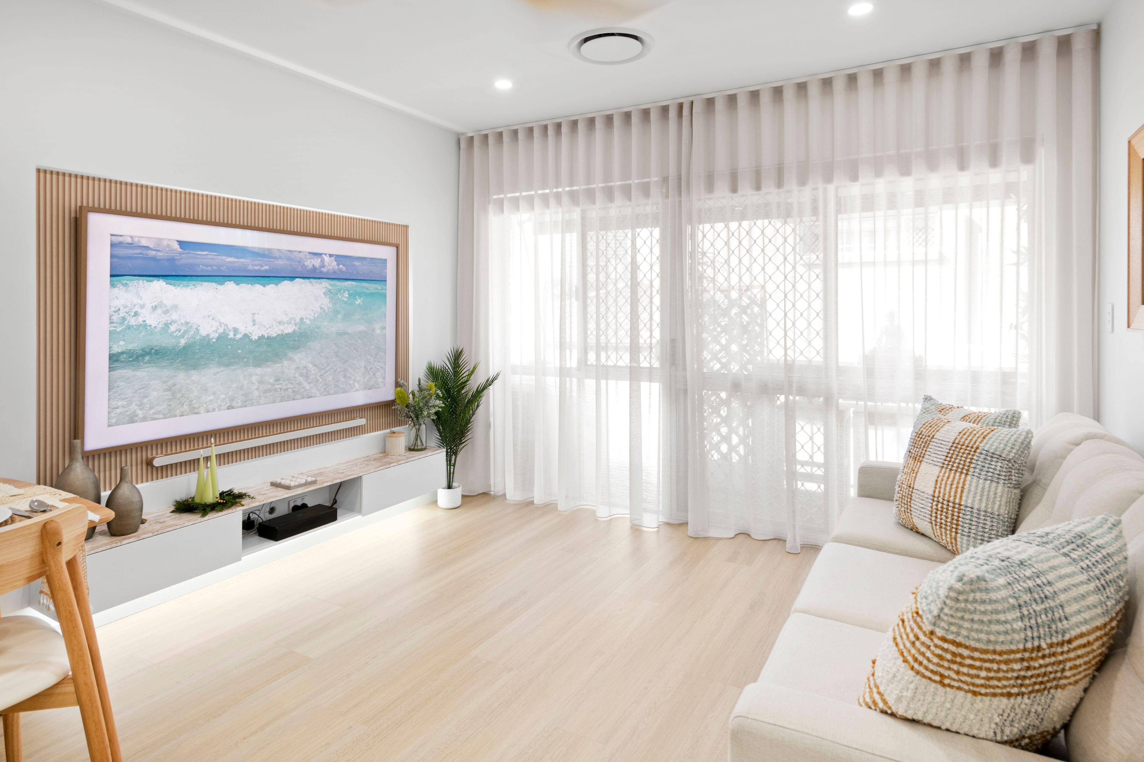 25 Lenneberg Street, Southport QLD 4215