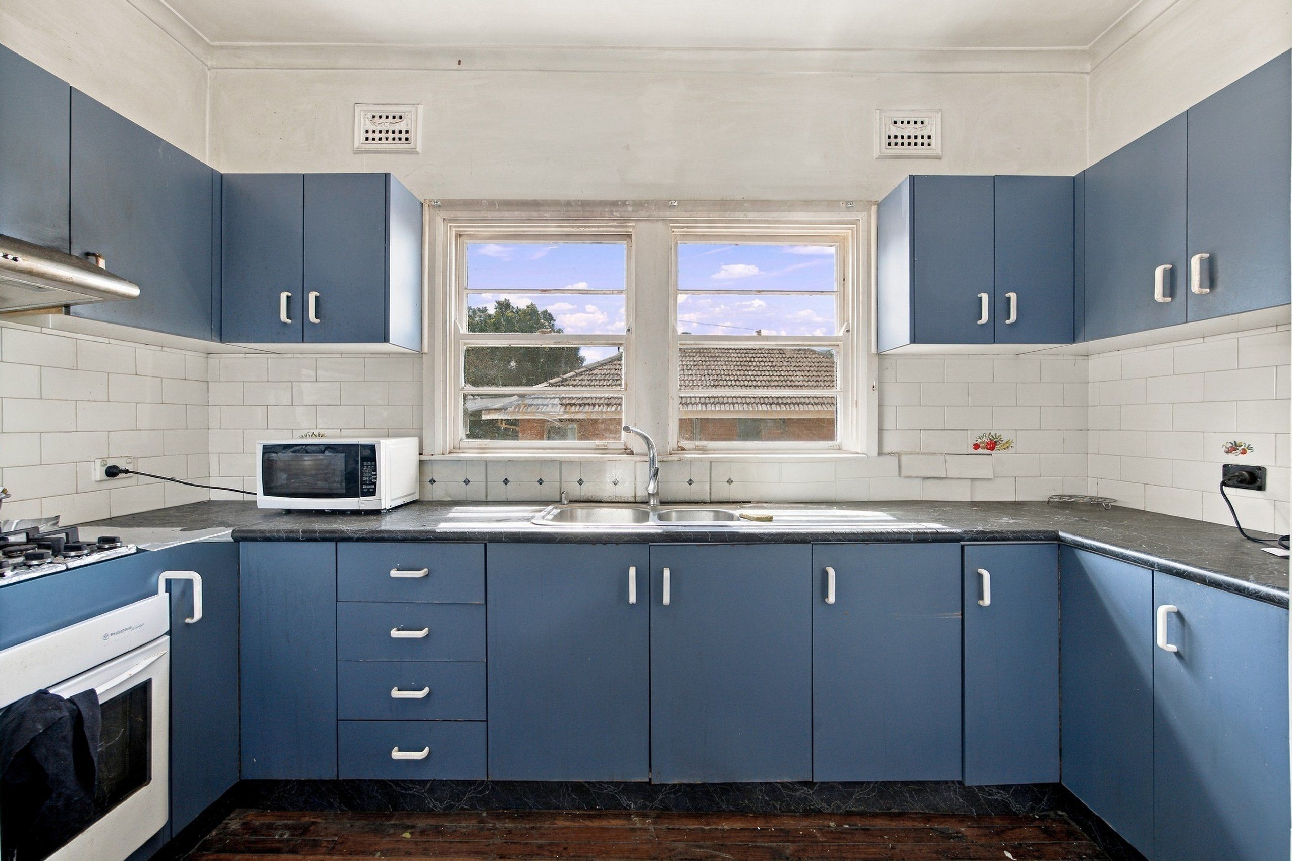 59 & 59a Cornelia Road — photo 4 of 18