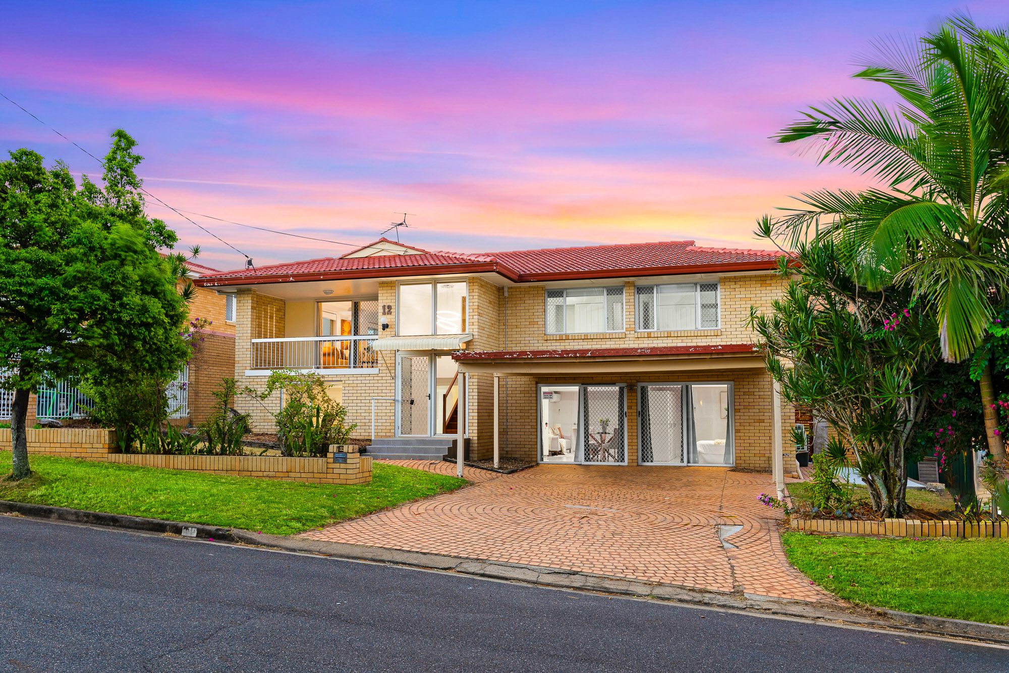 12 Angelina Street, Macgregor QLD 4109