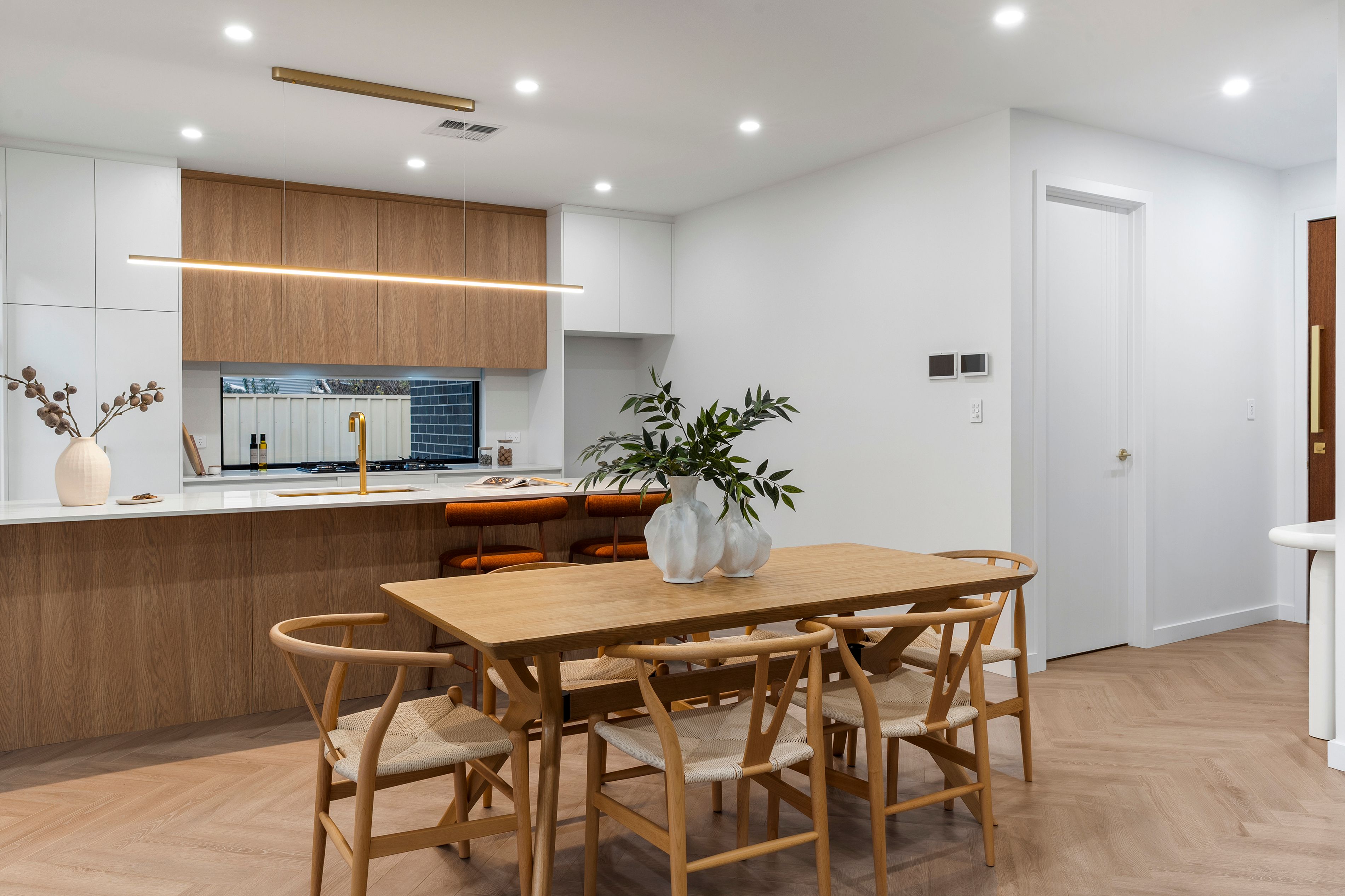 10A Closeburn Crescent — photo 4 of 20