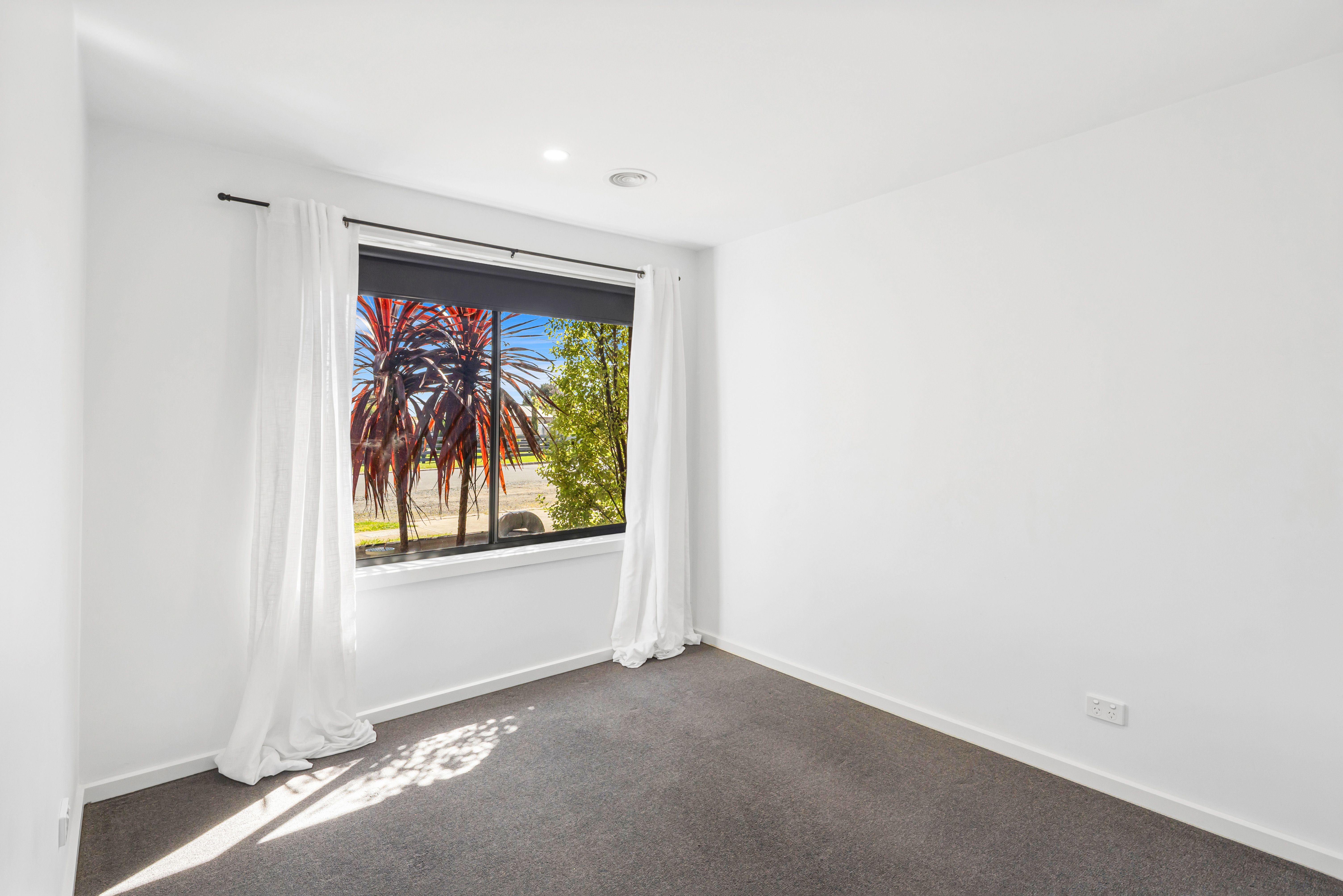 1/3 Nelson Street — photo 12 of 14
