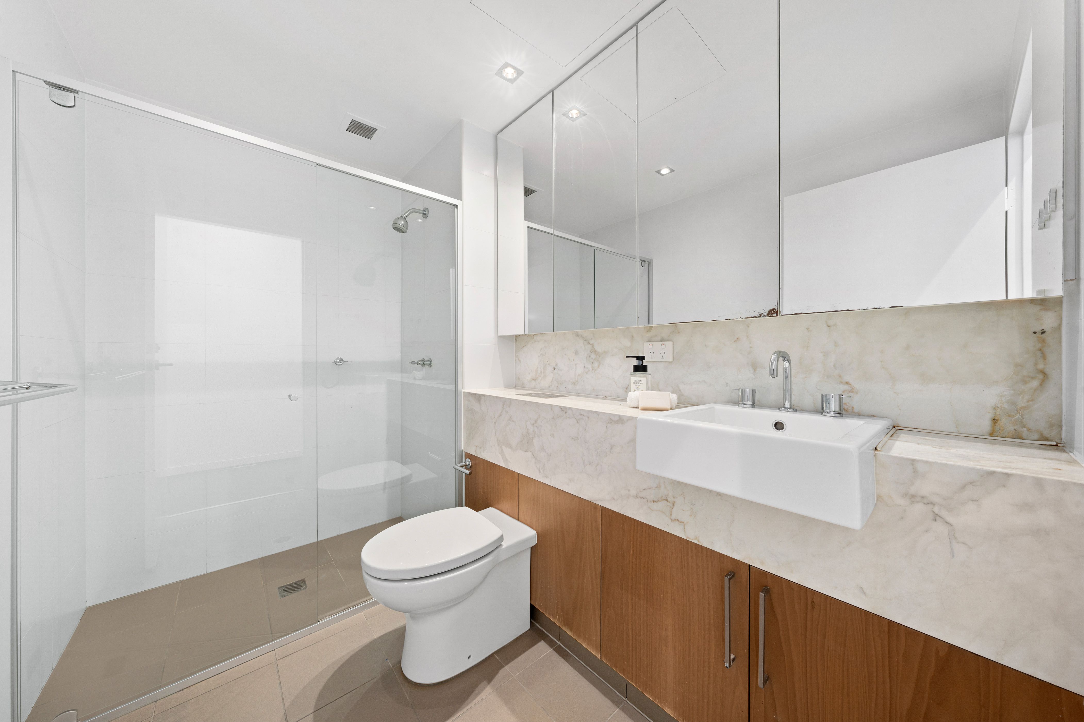 E309/1-3 Eton Road — photo 10 of 16
