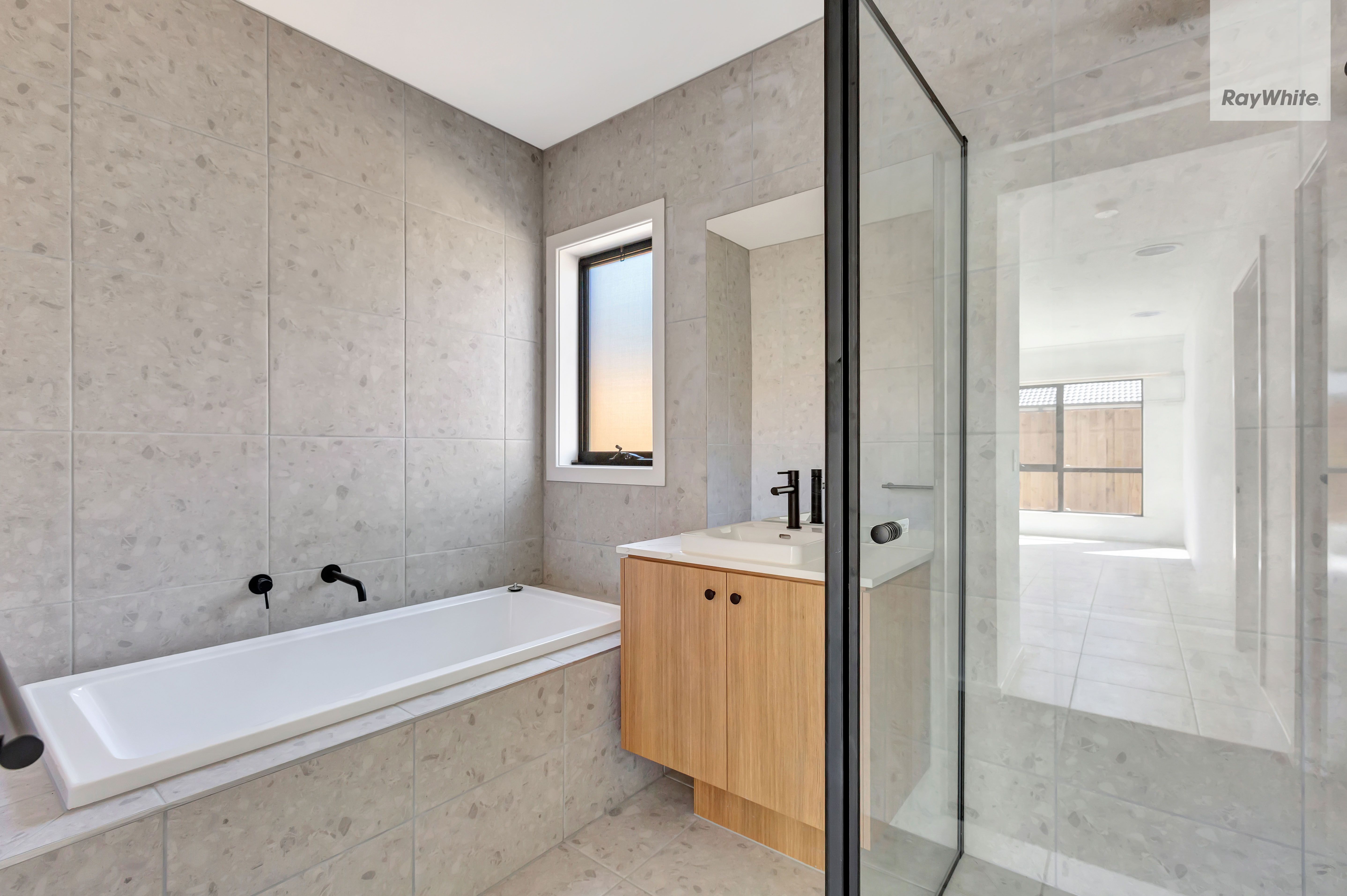 16 Hammer Street — photo 10 of 12