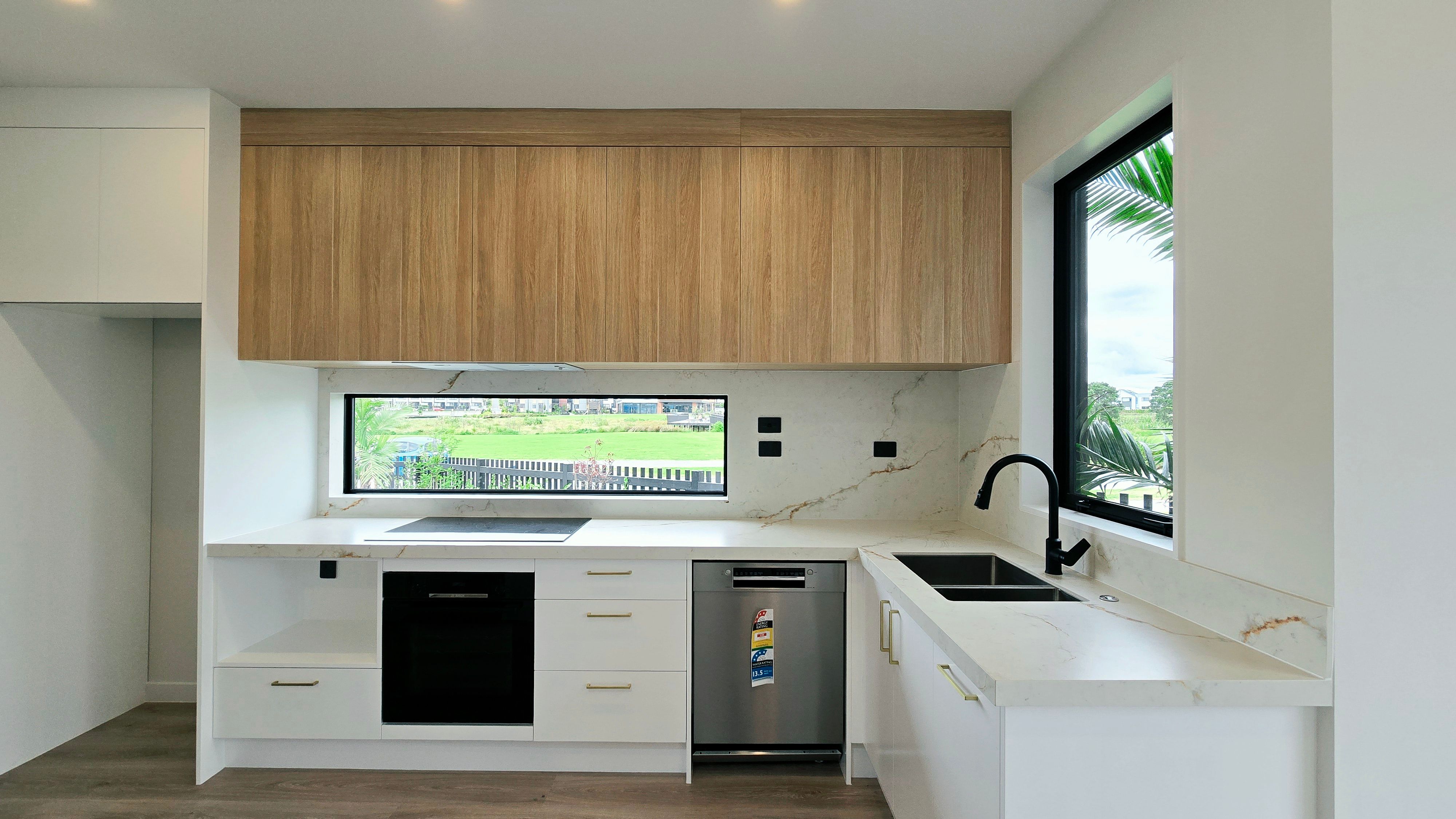 2 Honohono Avenue, milldale, Auckland
