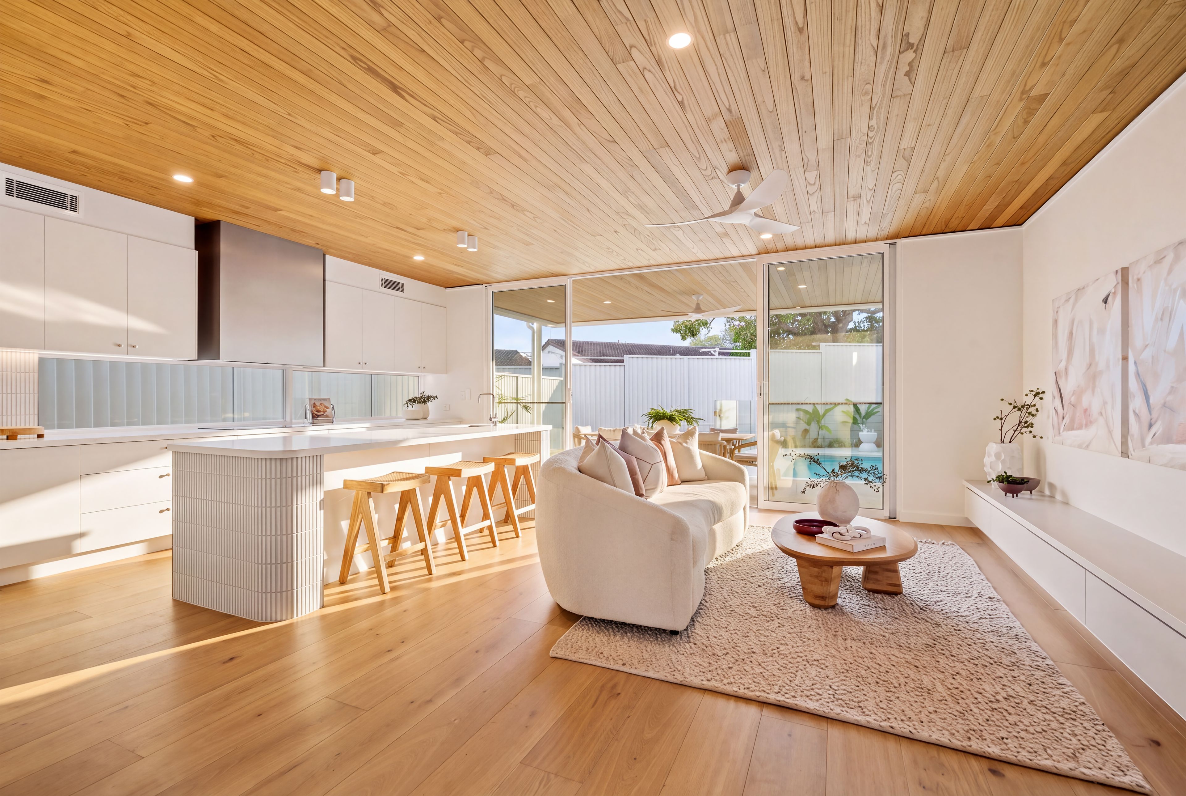 4A Caroline Avenue — photo from Ray White Broadbeach