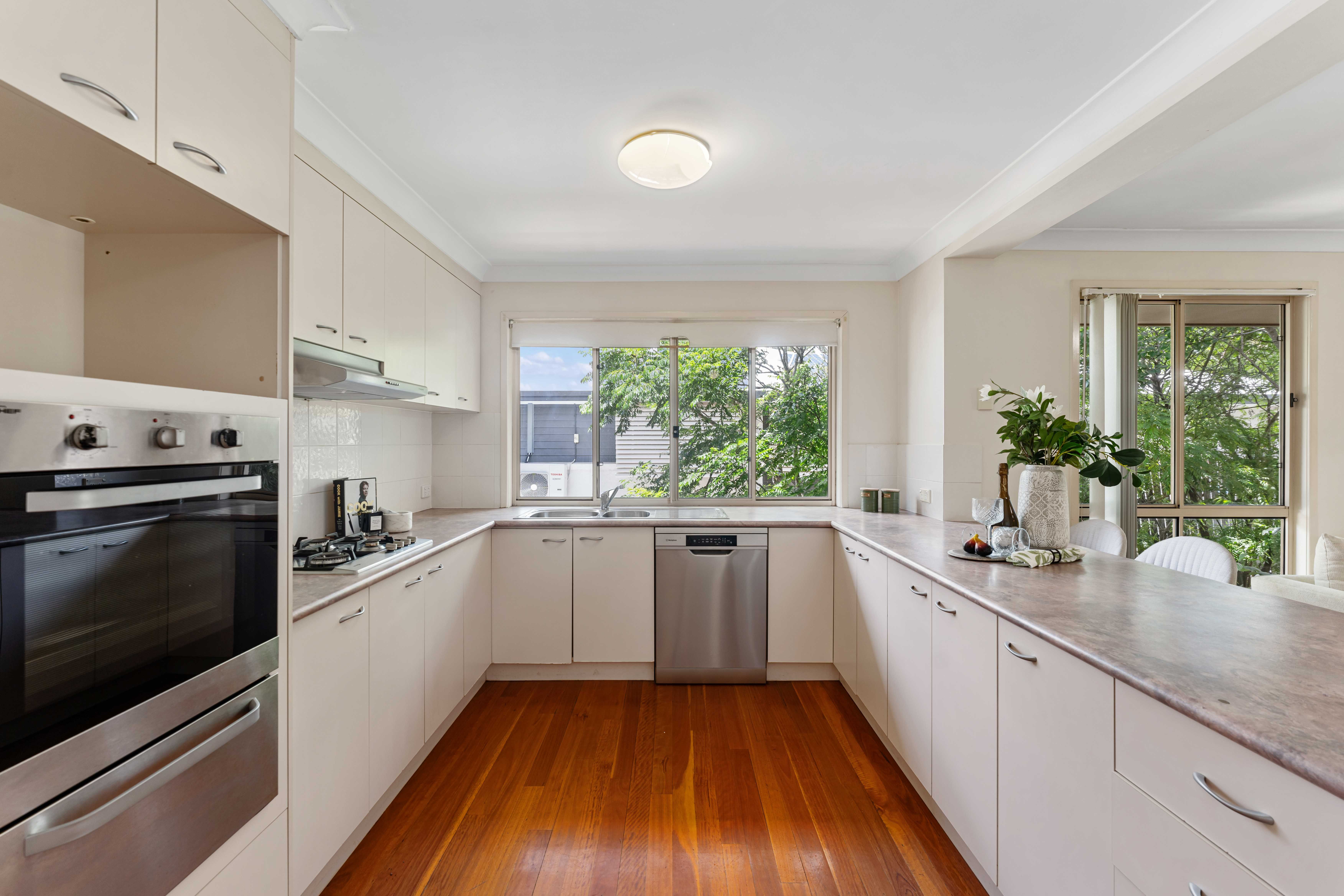 18 Kidman Place, Keperra, QLD 4054