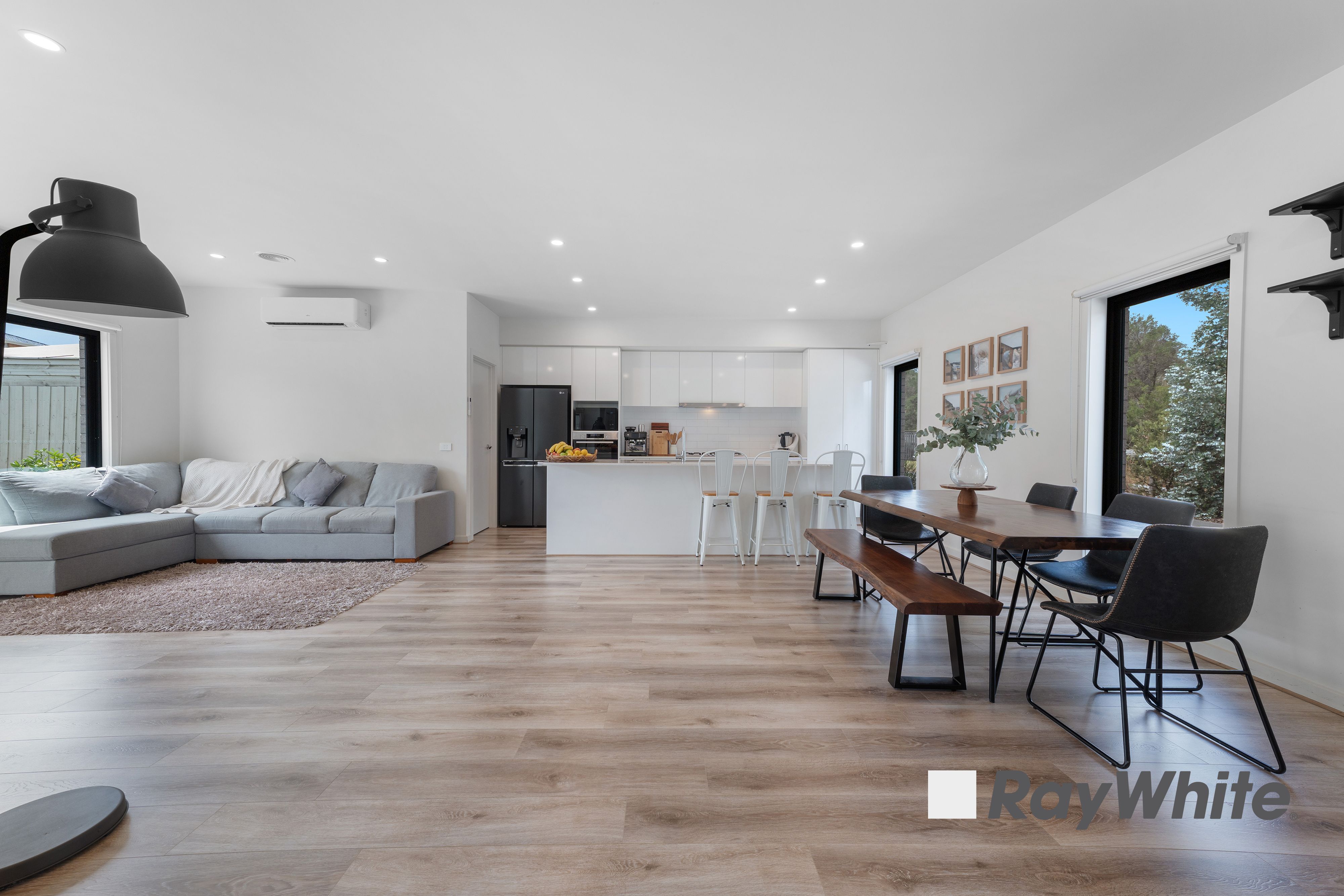 4/108 David Collins Drive, Endeavour Hills, VIC 3802