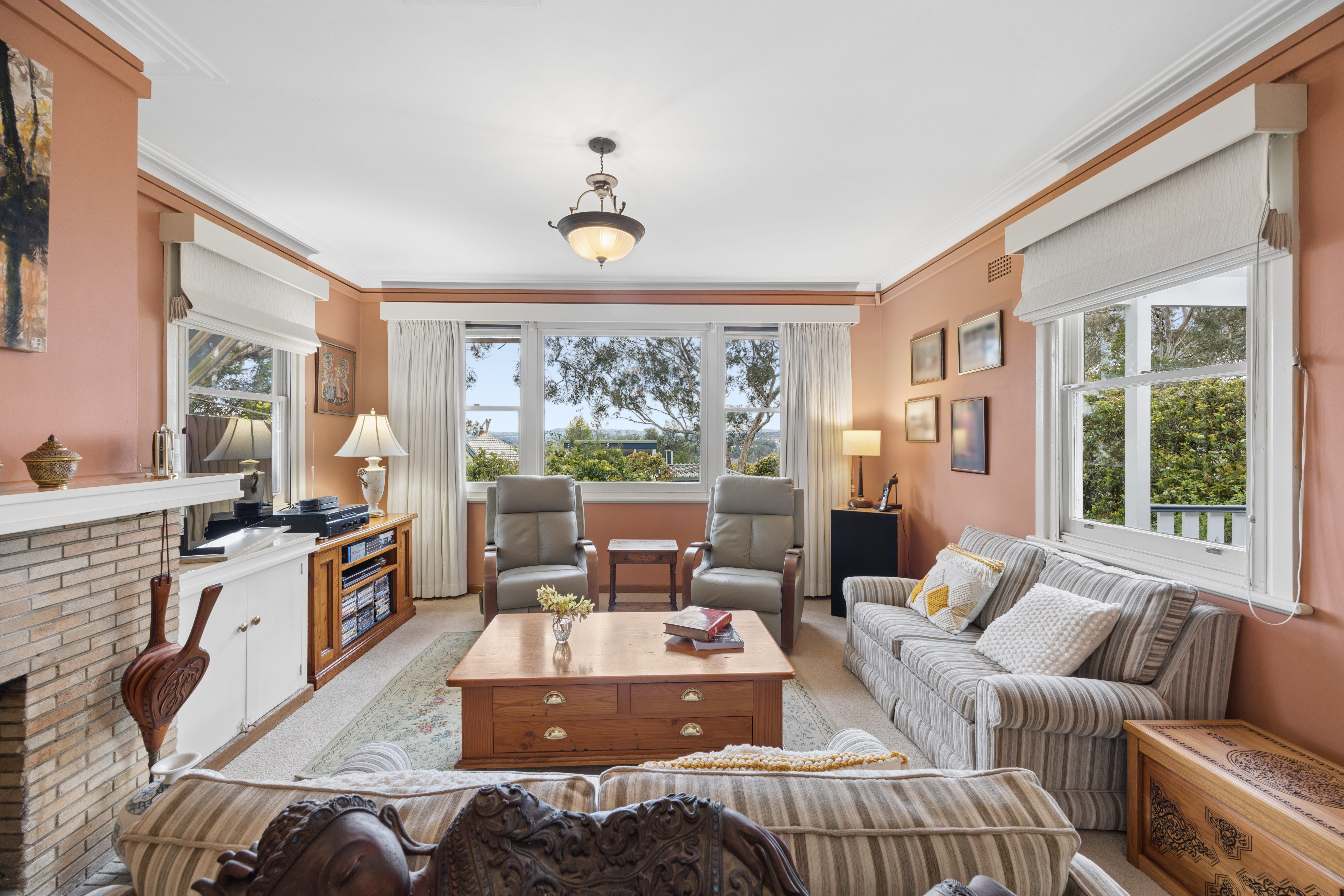 "Blue Gables", 22 Amaroo Place, Yass, NSW 2582