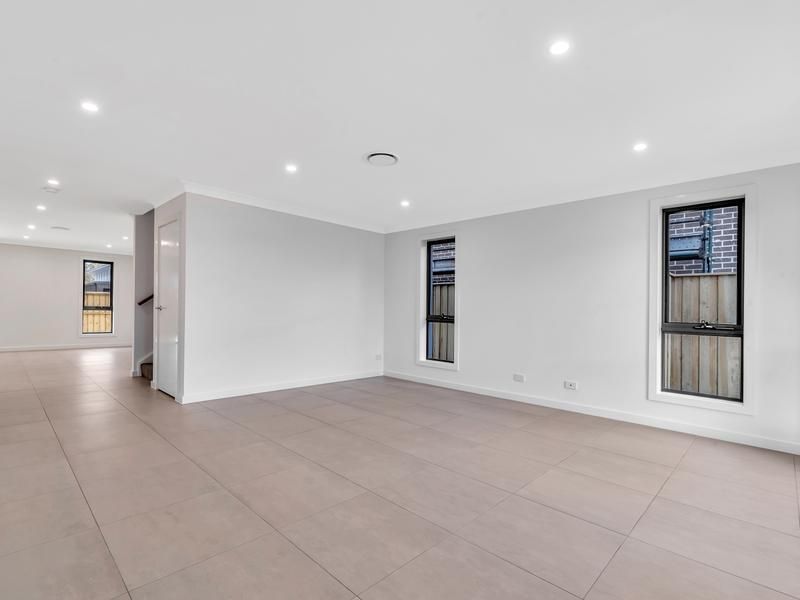 16 Rosemount Drive, Catherine Field, NSW 2557