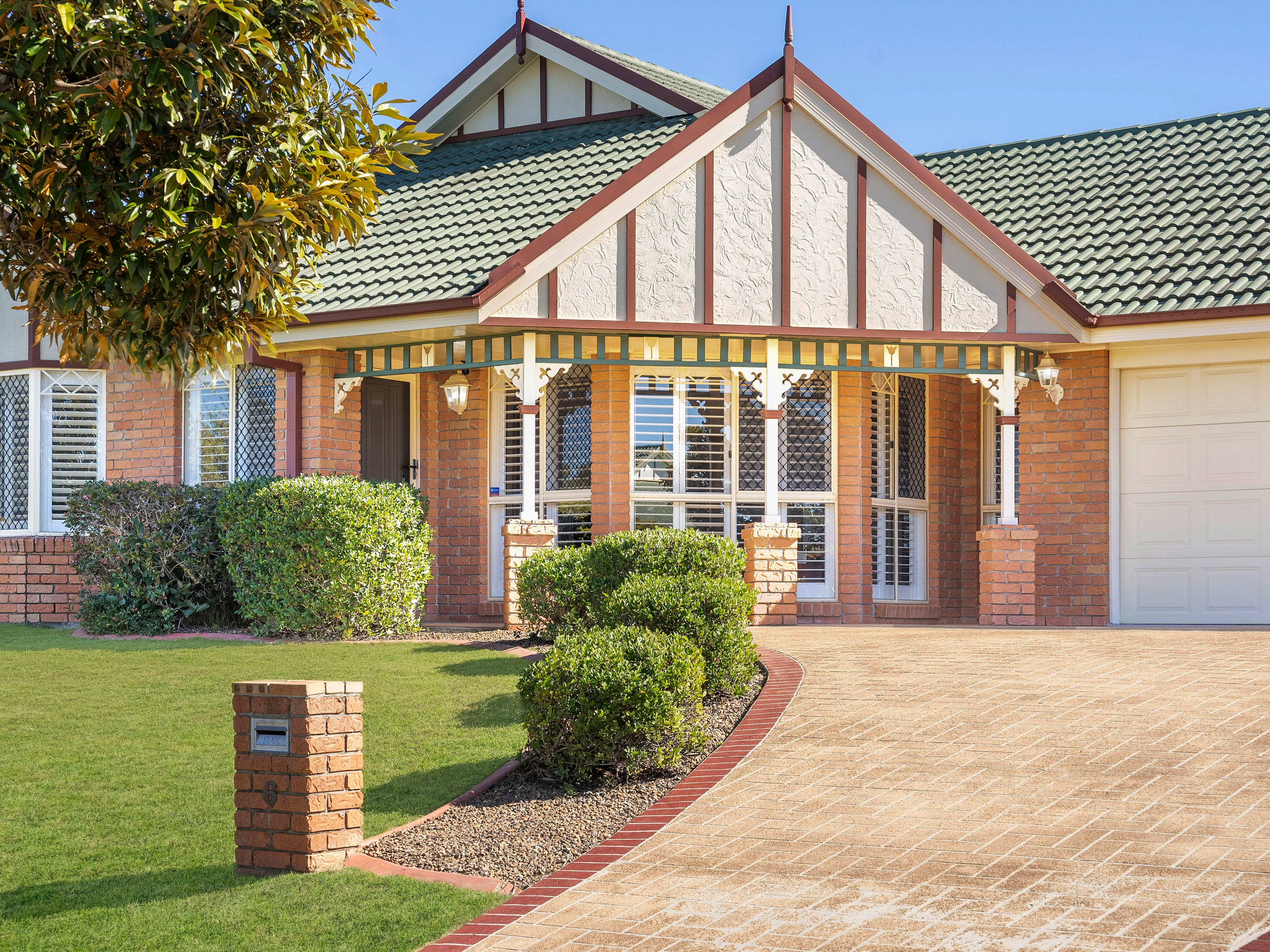 6 Hambleton Crescent, Murrumba Downs, QLD 4503