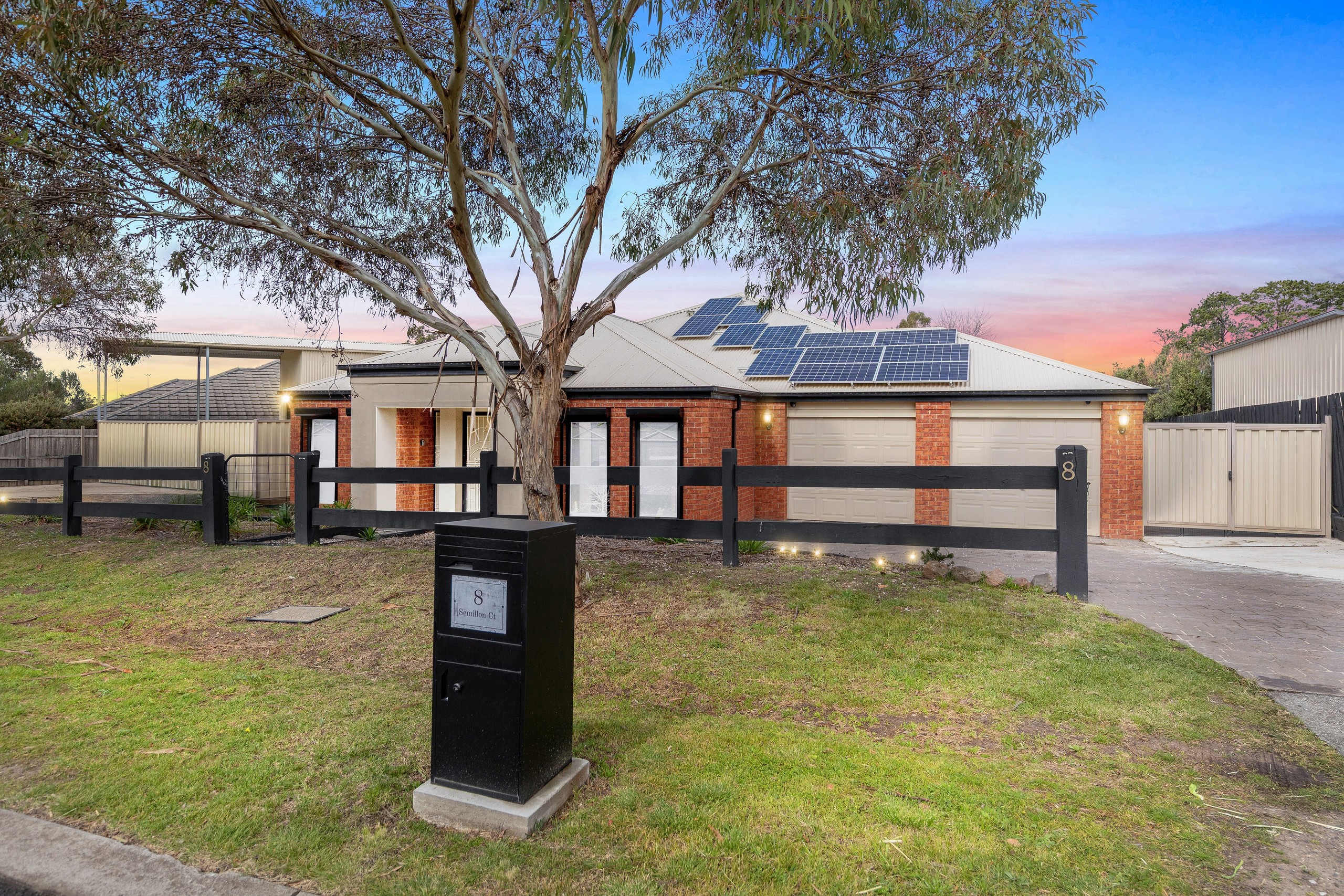 8 Semillon Court, Sunbury, VIC 3429