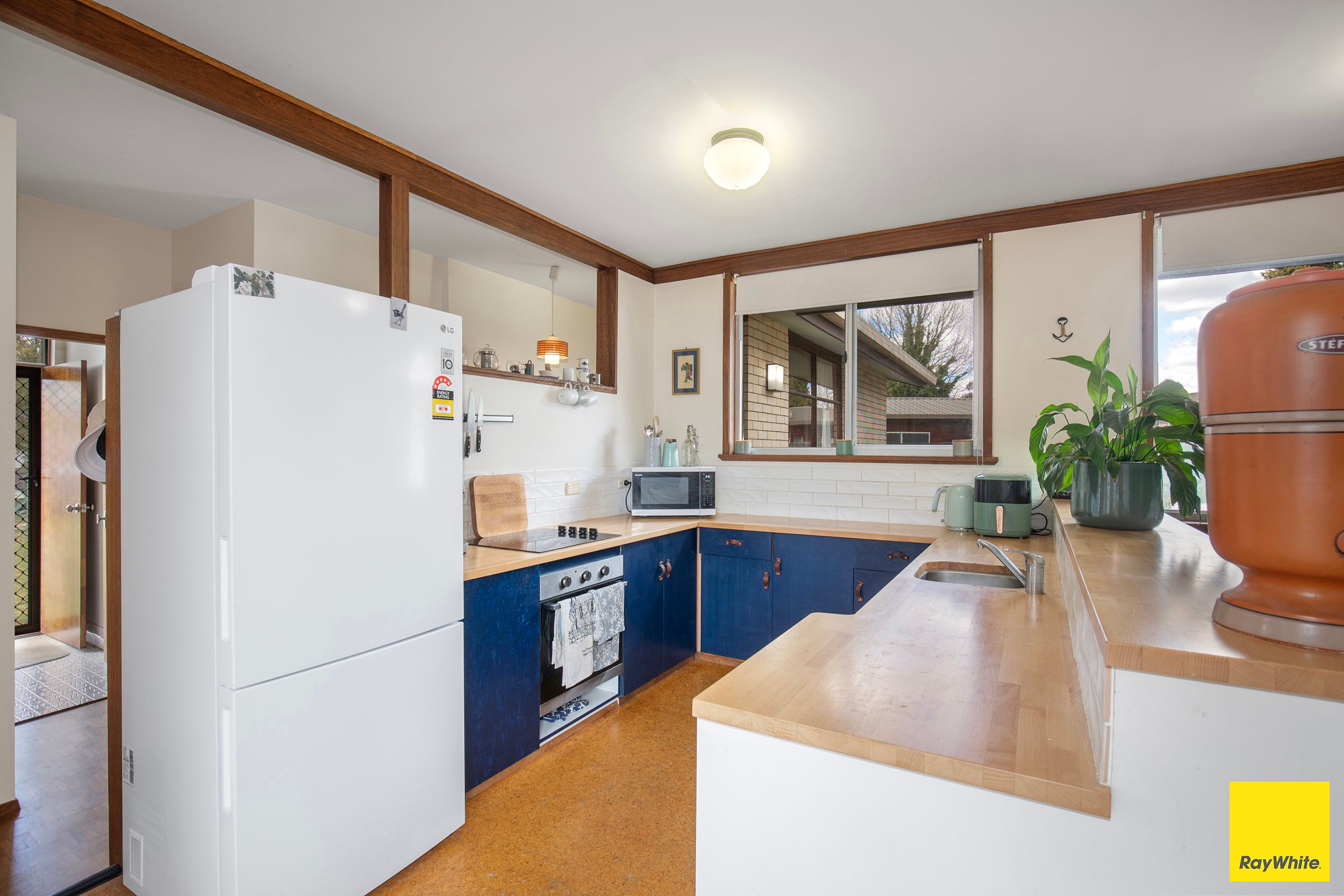 15 catherine Street — photo 3 of 10
