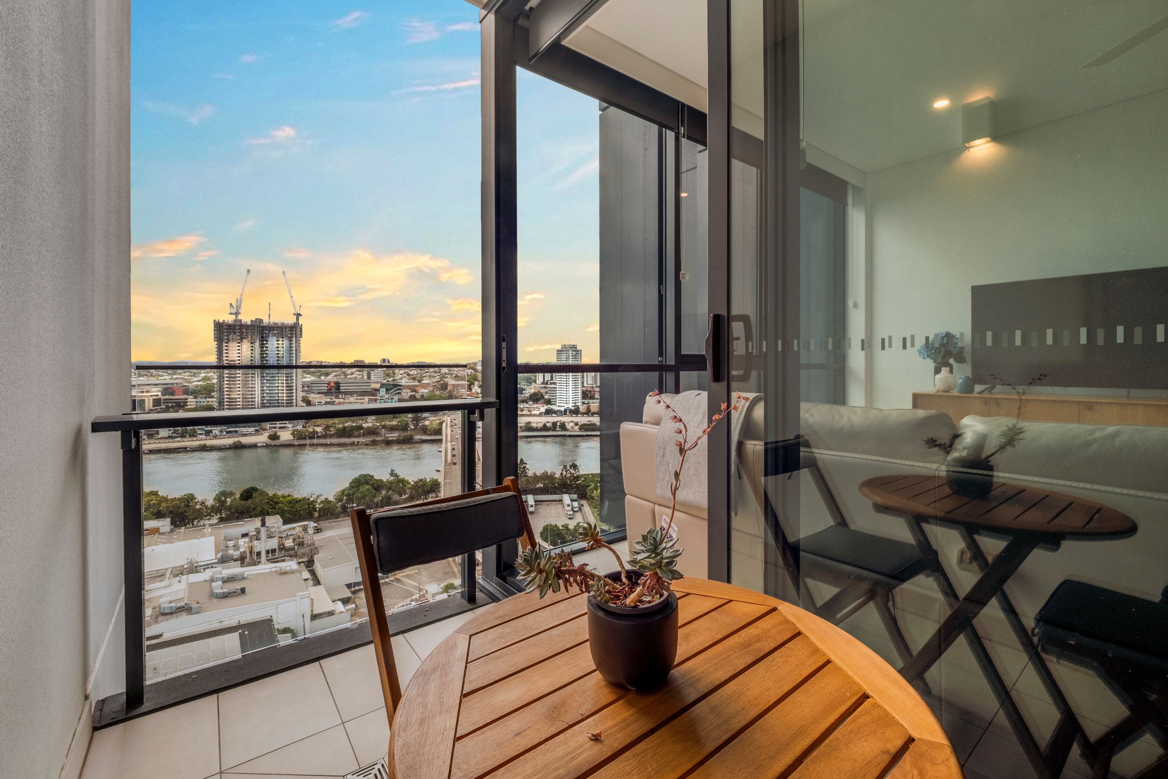 2002/19 Hope Street, South Brisbane, QLD 4101