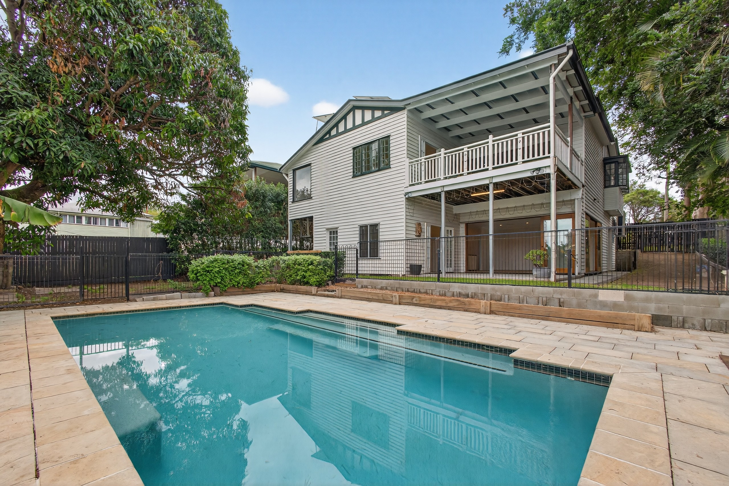 1587 Sandgate Road, Nundah, QLD 4012