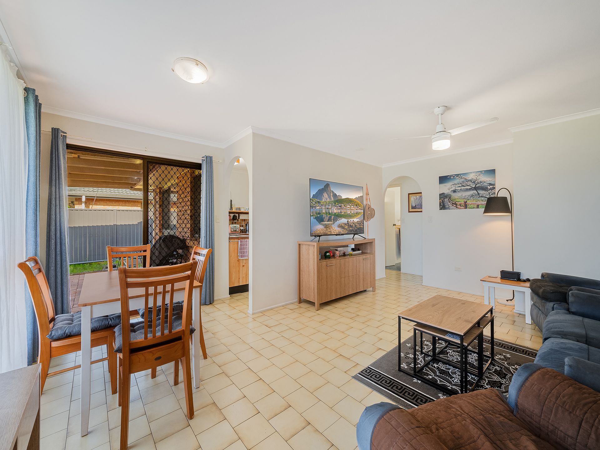 9 Undara Avenue — photo 7 of 14