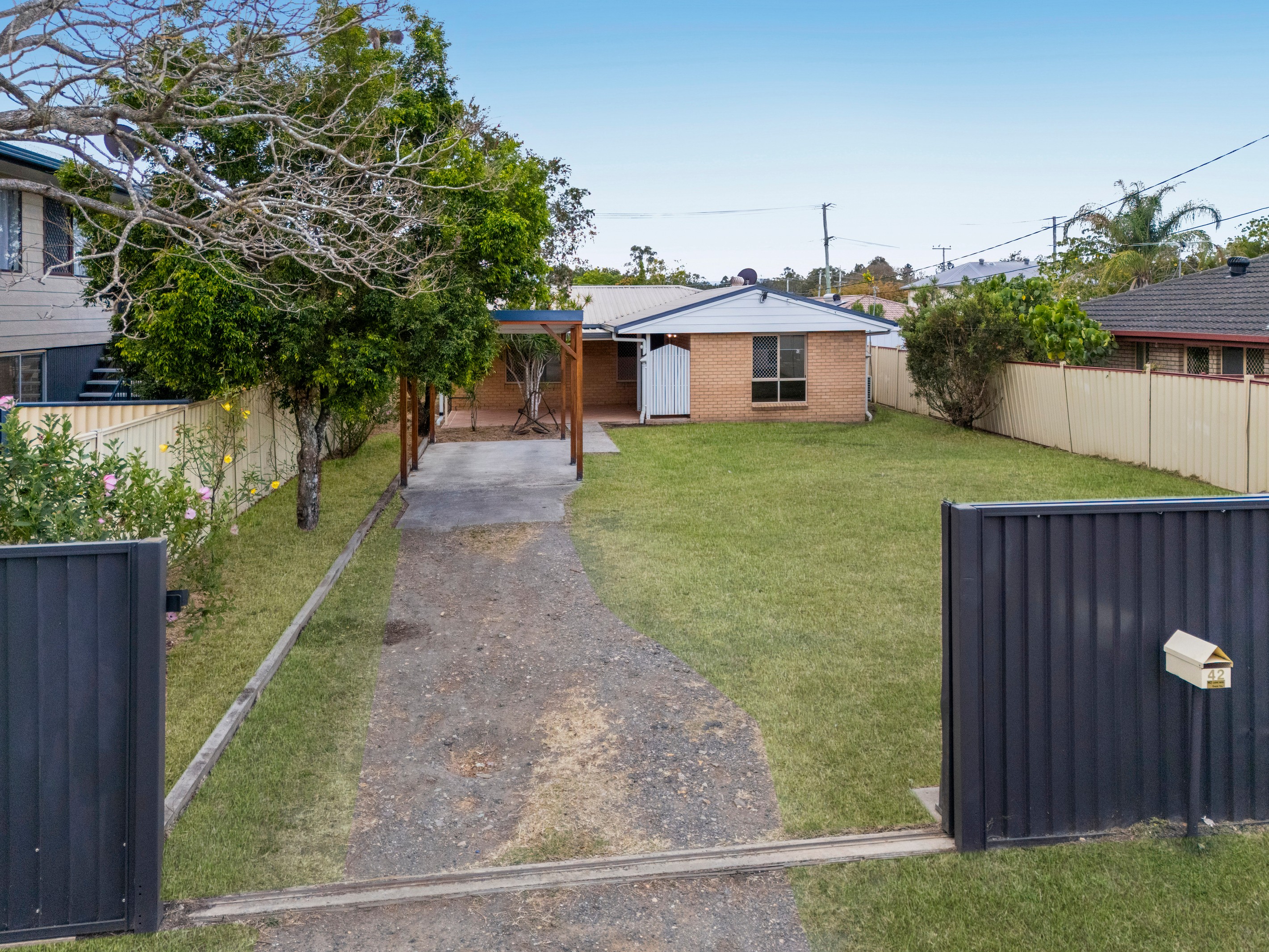 42 Selwyn Street, North Booval, QLD 4304