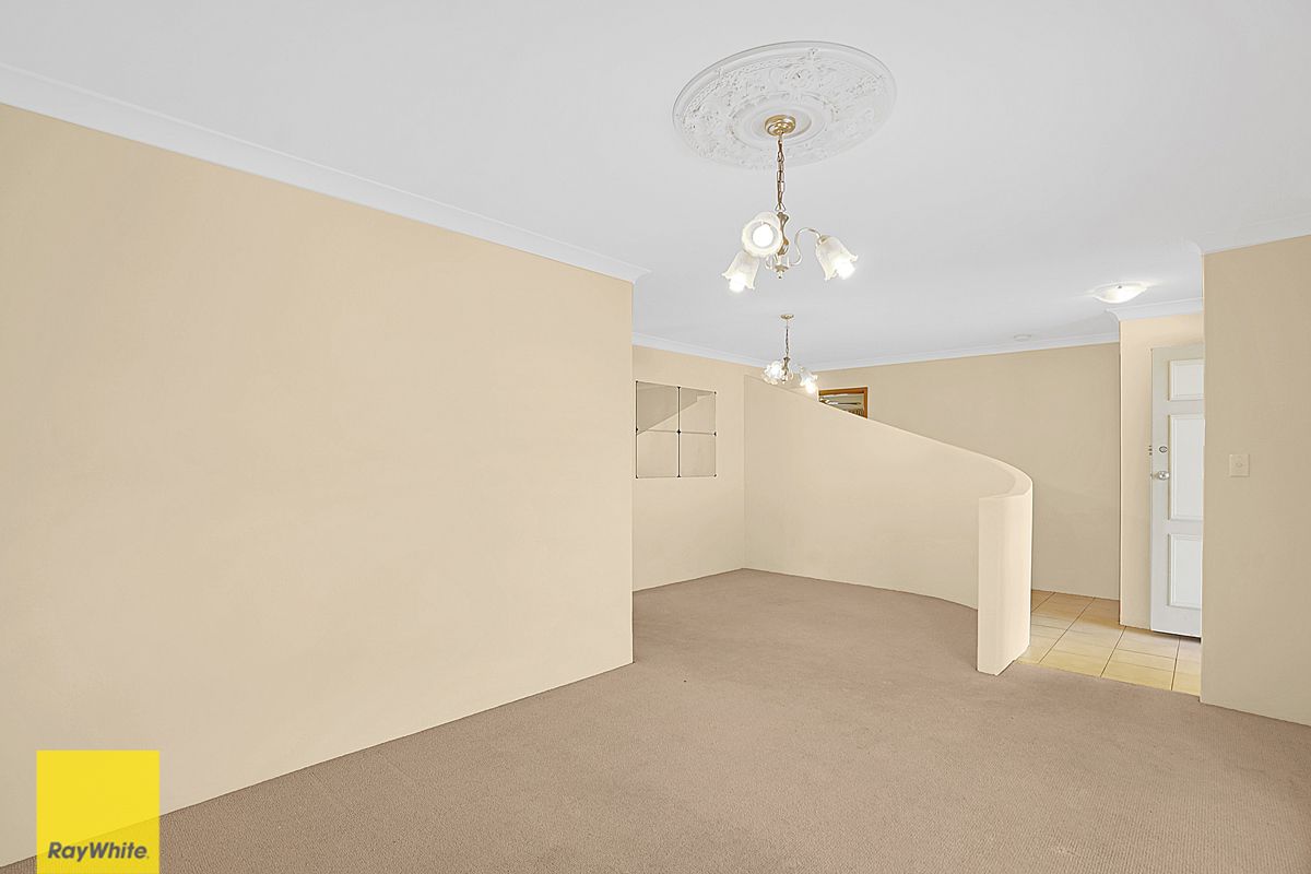 23 Woolerong Walk, Marangaroo, WA 6064