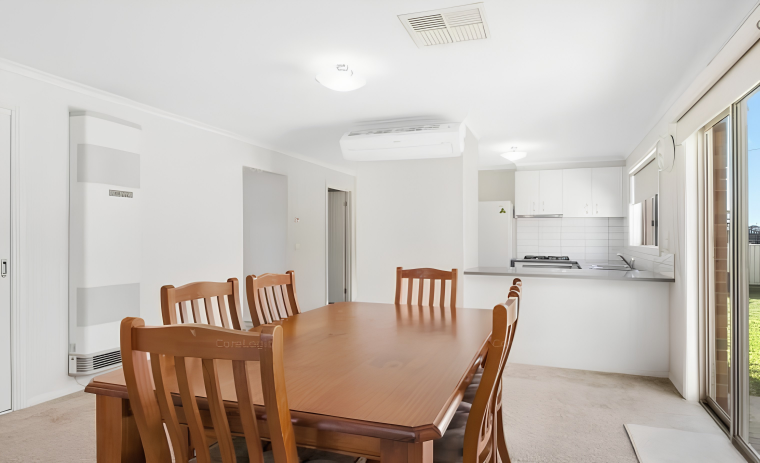 8 Eastview Court — photo 3 of 5
