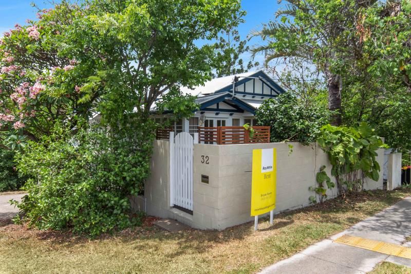 32 Belmont Crescent, Bardon, QLD 4065