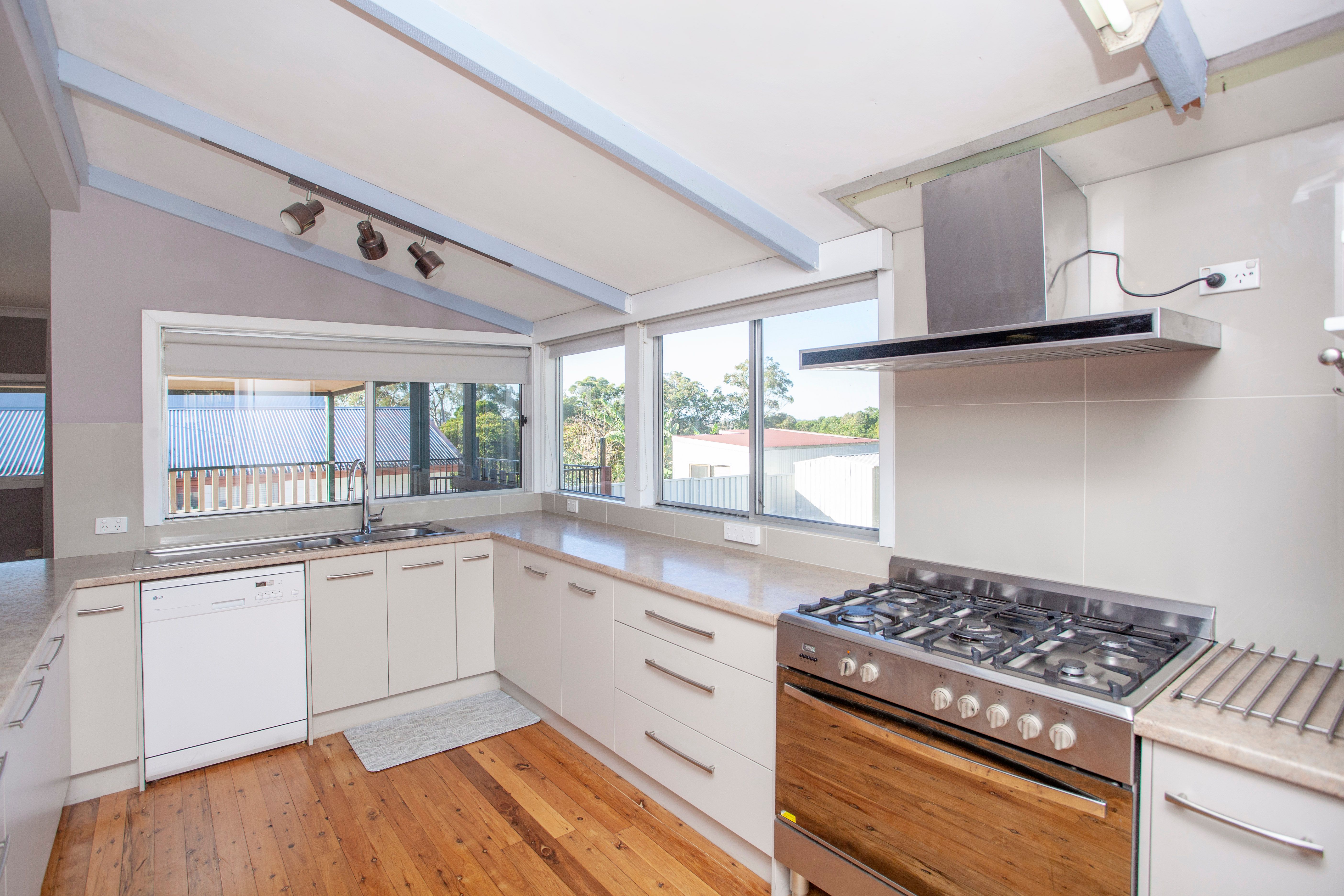 17 Manchester Street, Tinonee, NSW 2430 Sold House Ray White