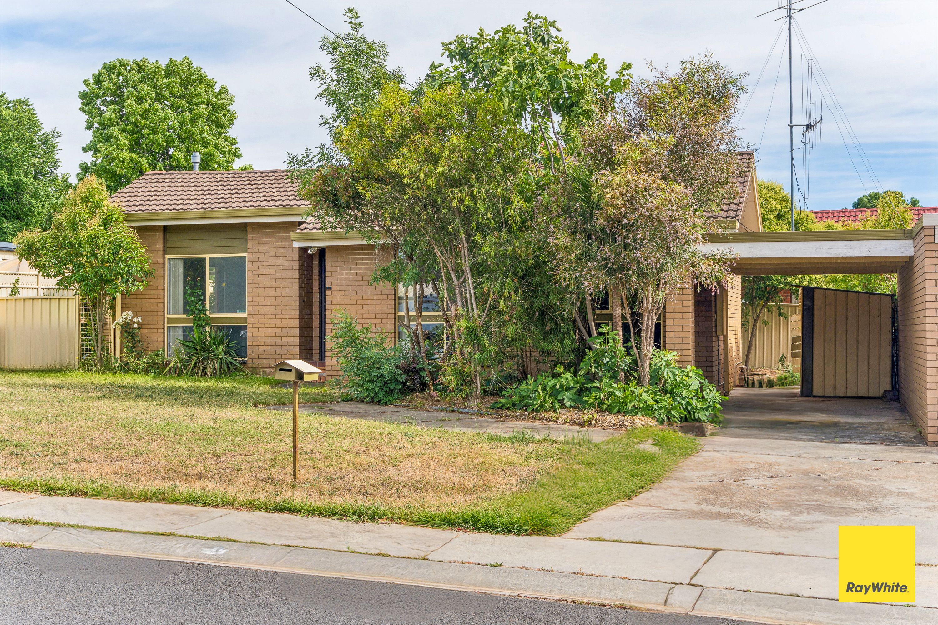 1/21 James Street, Strathdale, VIC 3550