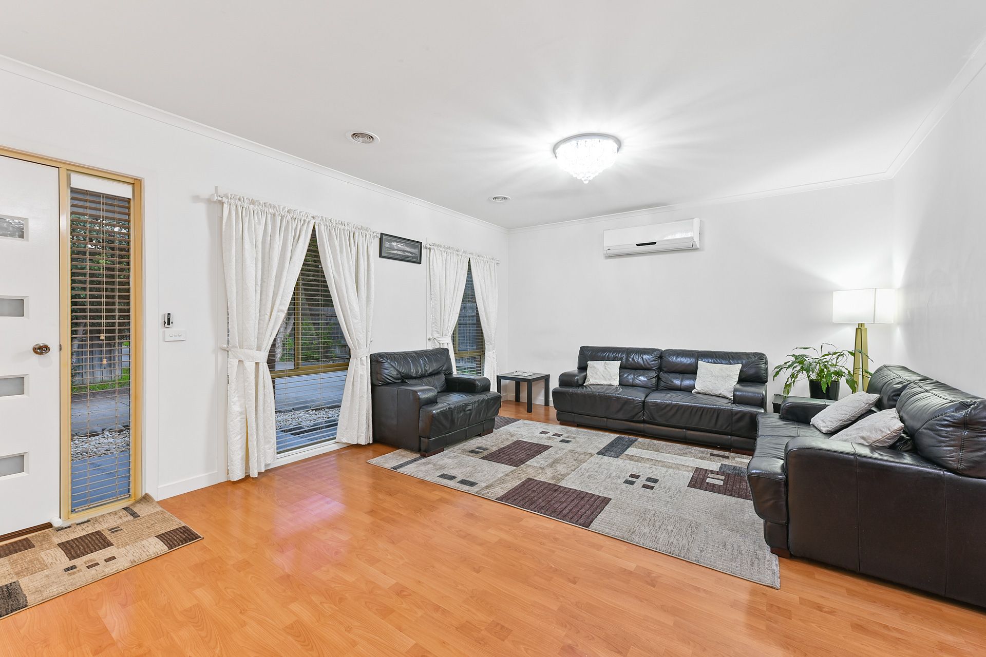 2/4 Dawn Avenue, Dandenong, VIC 3175