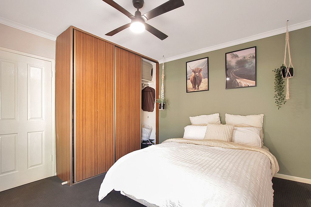 56 Bains Road — photo 7 of 18