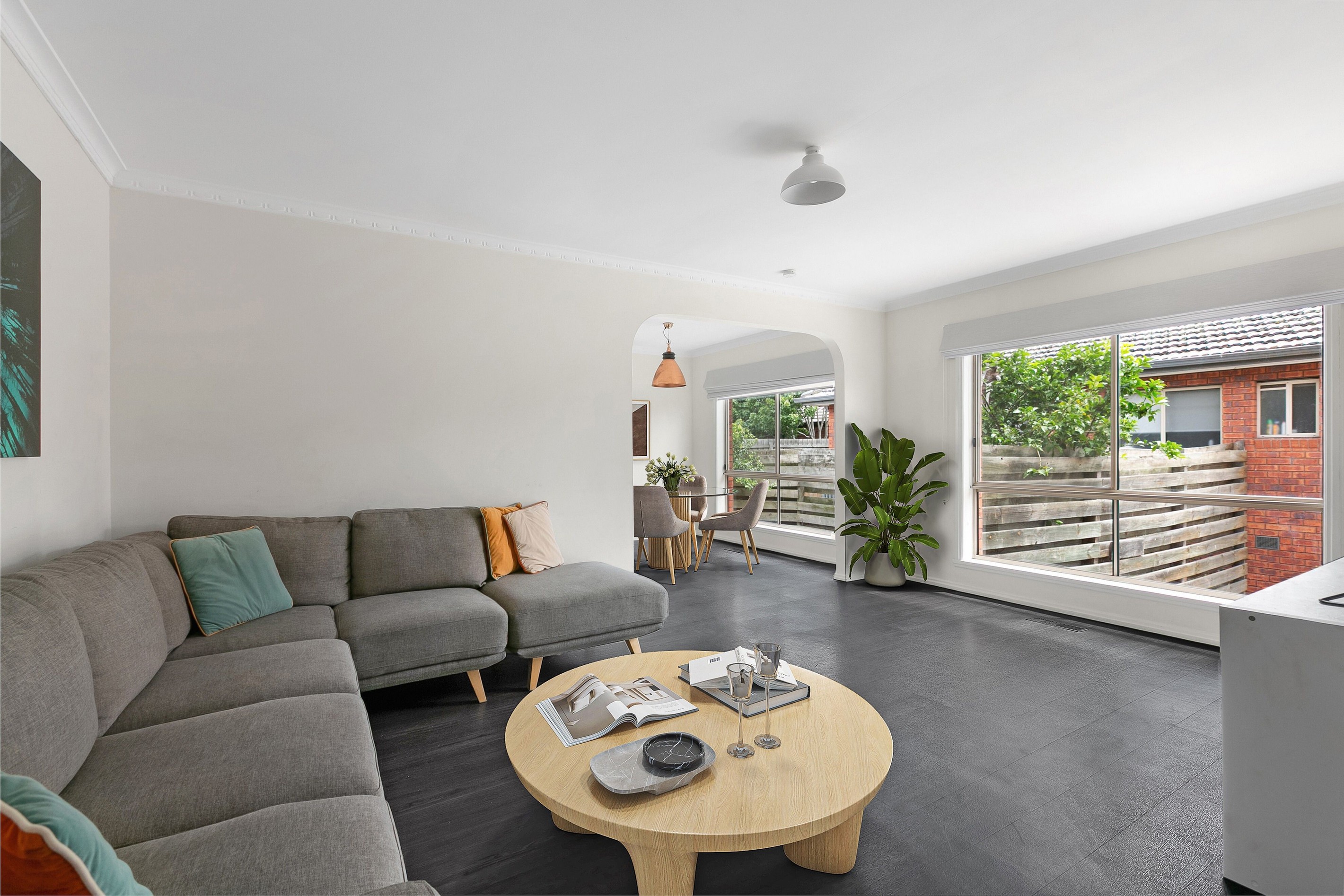 2/21 Dumbarton Street, Reservoir, VIC 3073