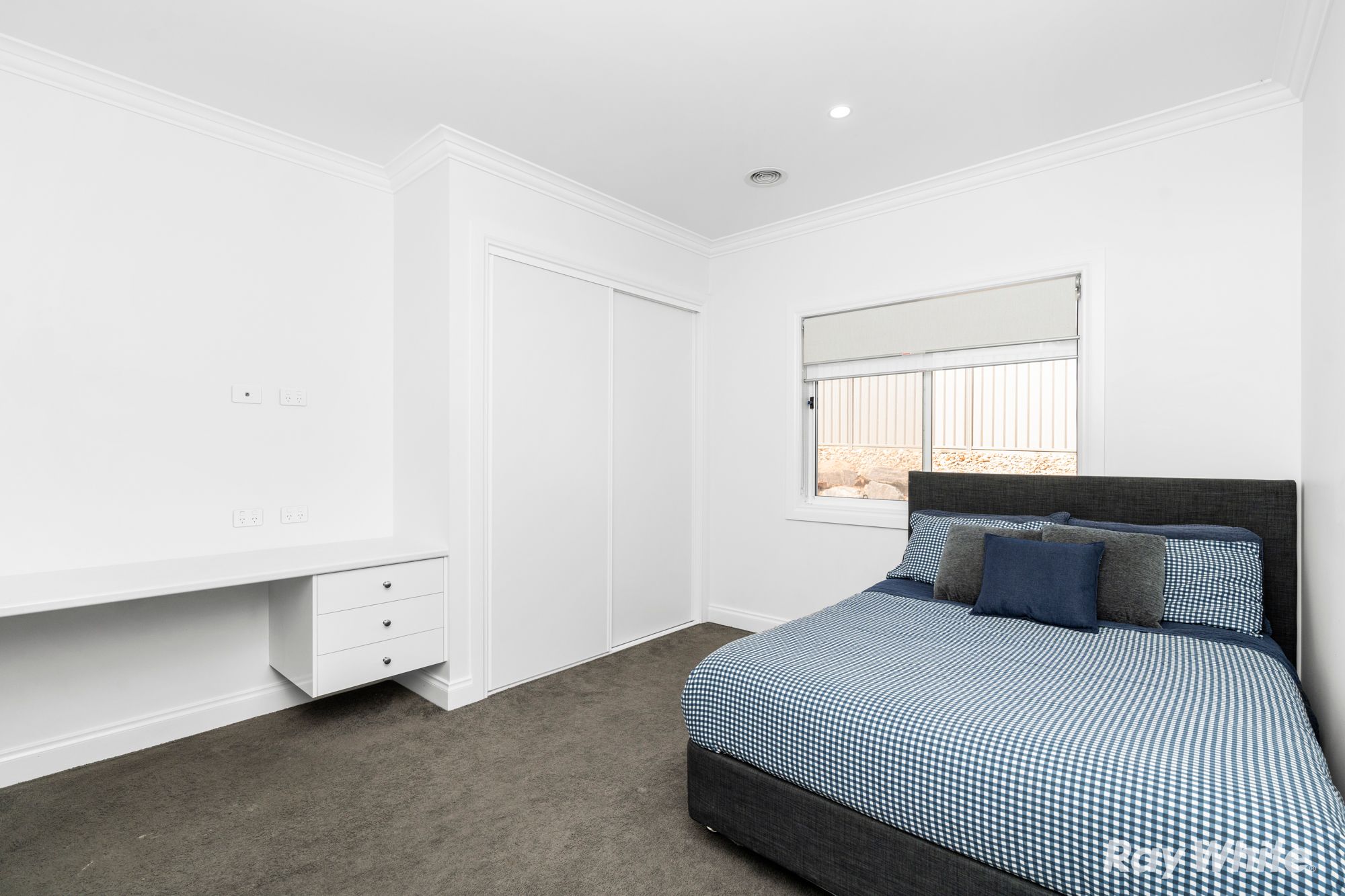 5 Heffron Street — photo 9 of 15