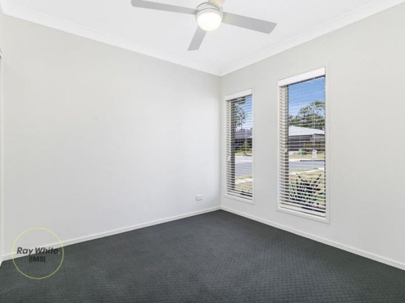 26 Mount Barney Crescent, Park Ridge, QLD 4125