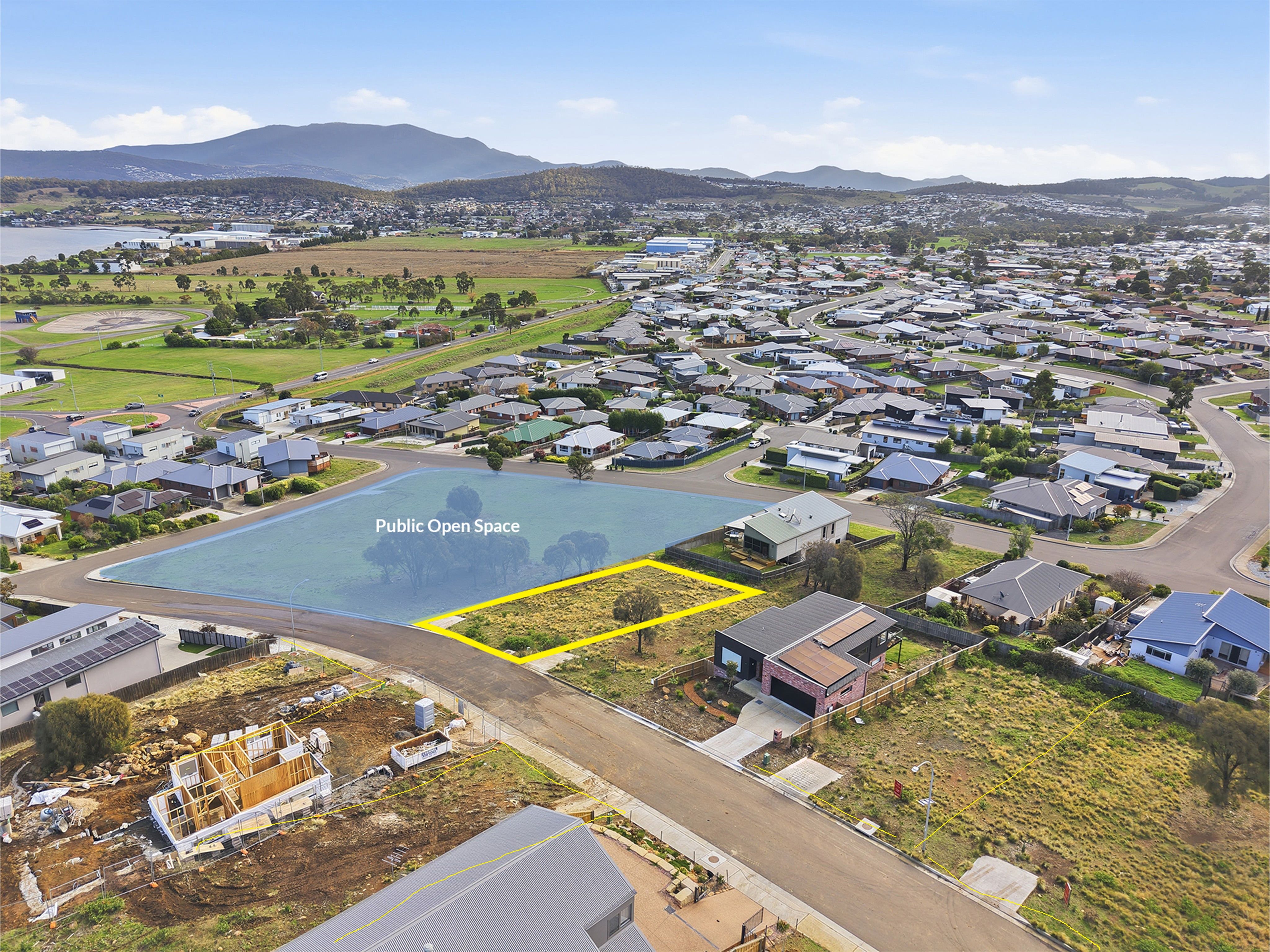 5 Windsmith Road — photo from Ray White Hobart