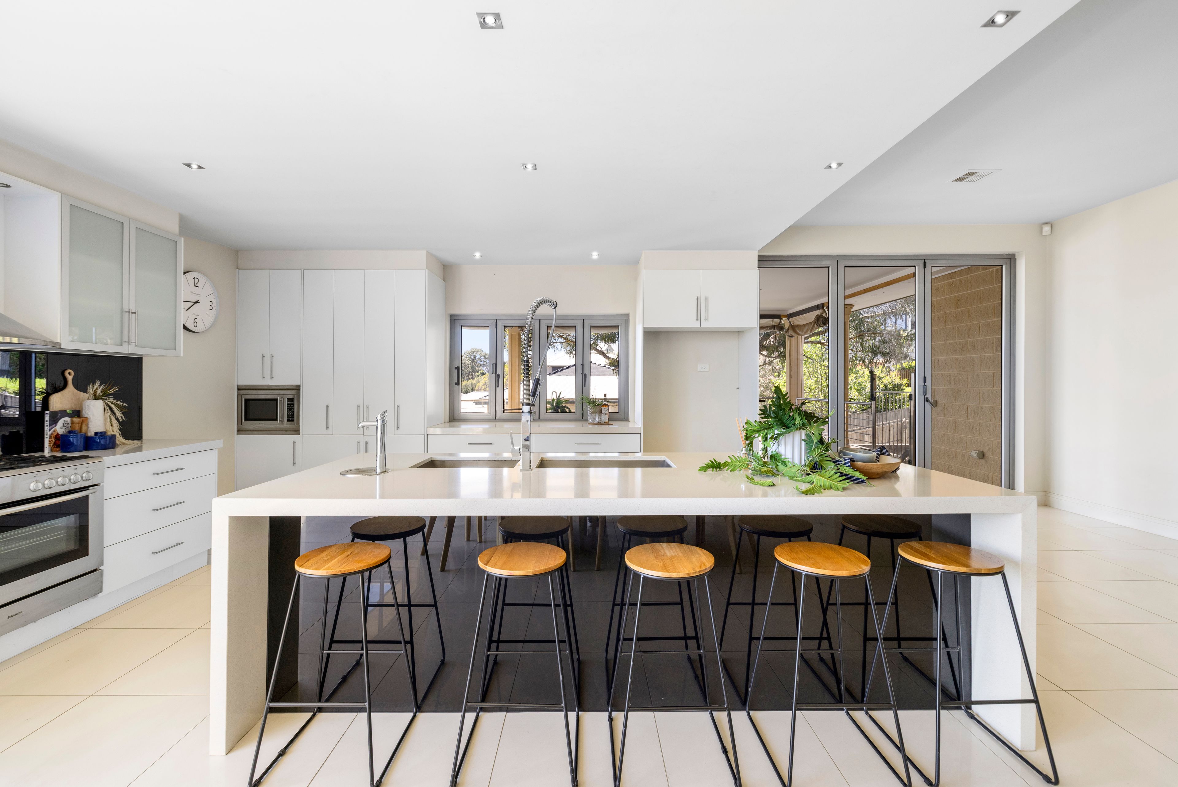 4 Hayes Court — photo 6 of 27