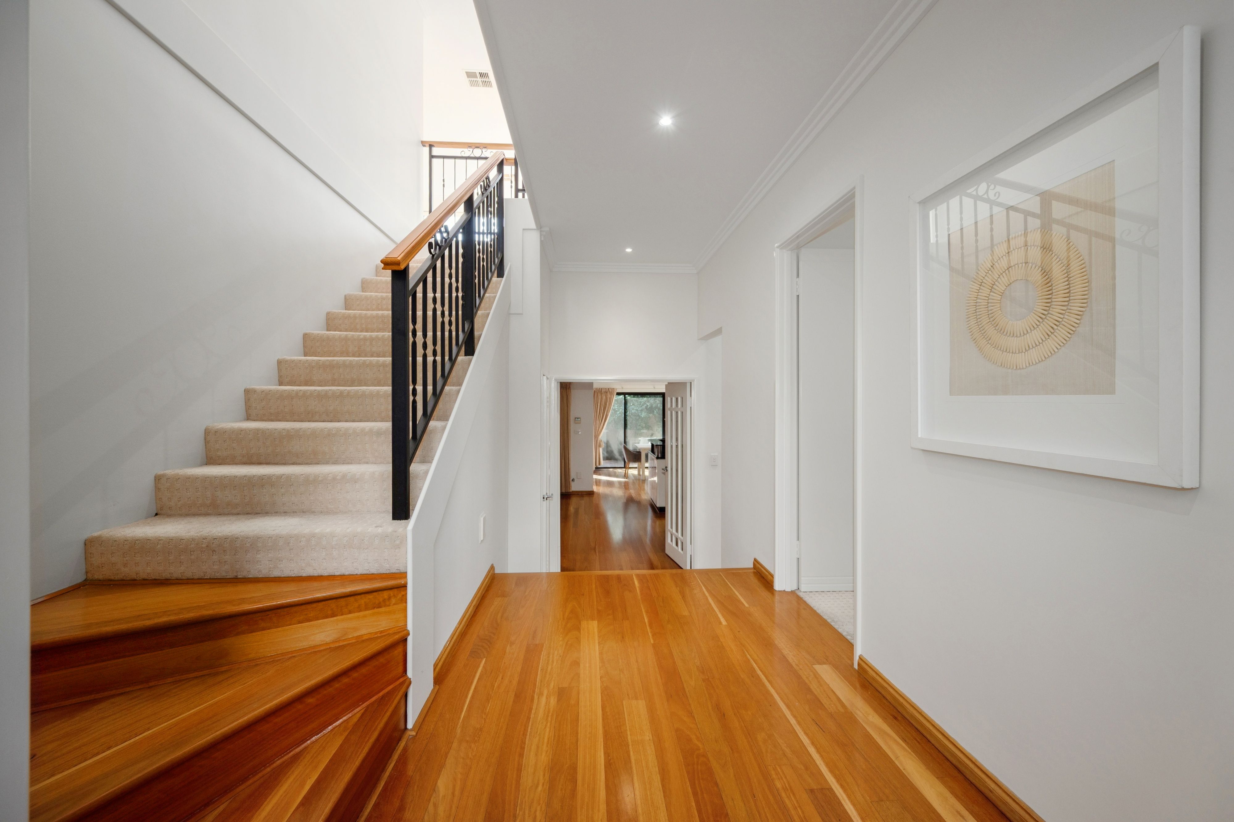 11B Ridge Street — photo 4 of 30