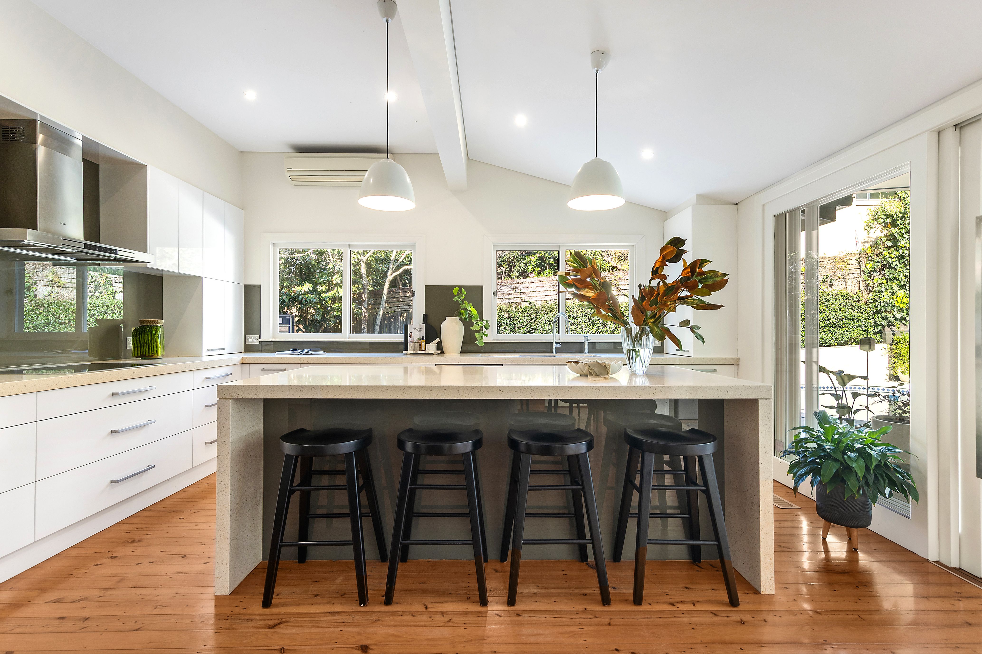 3 Wolsten Avenue — photo 4 of 18