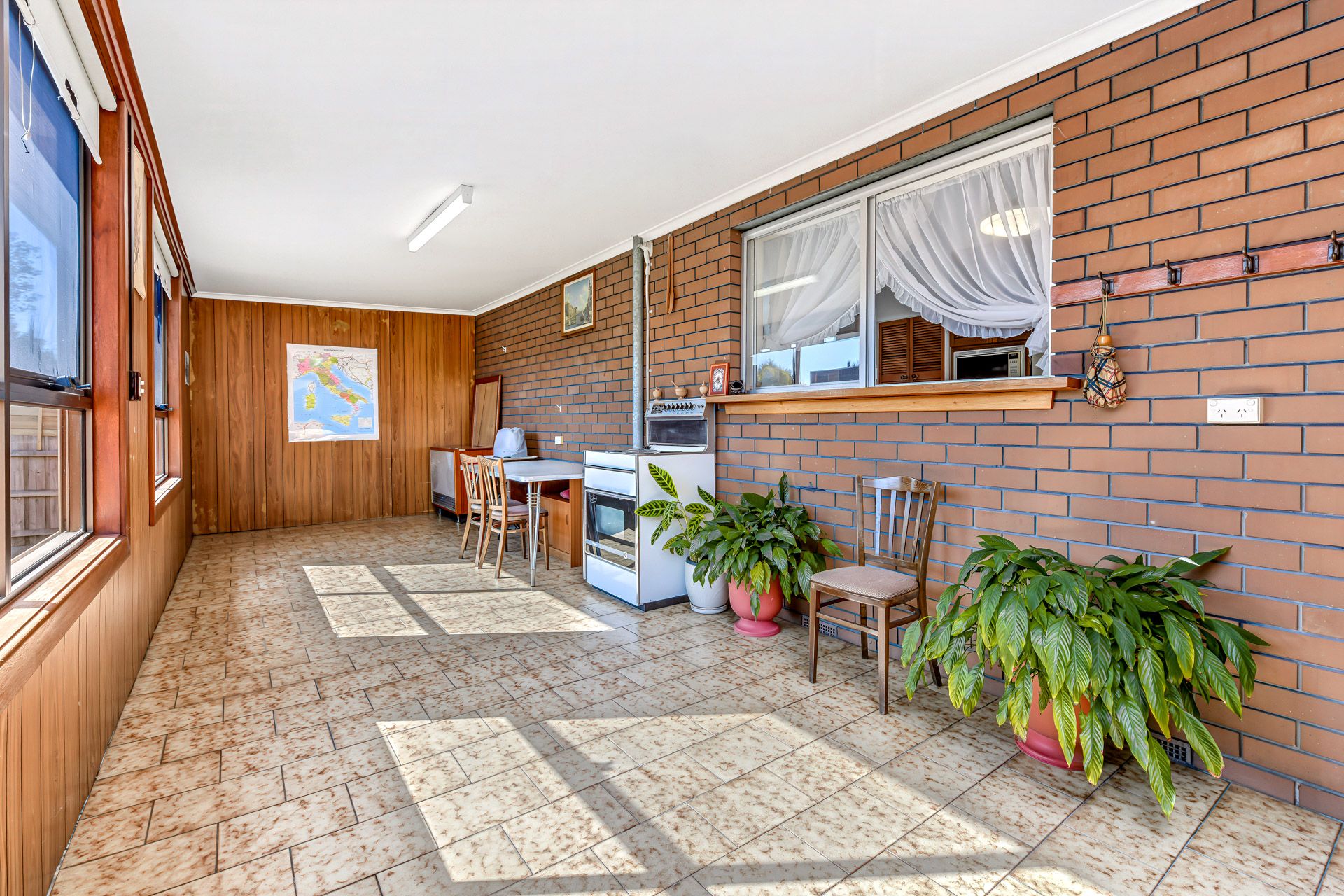 153 Huntingdale Road — photo 8 of 13