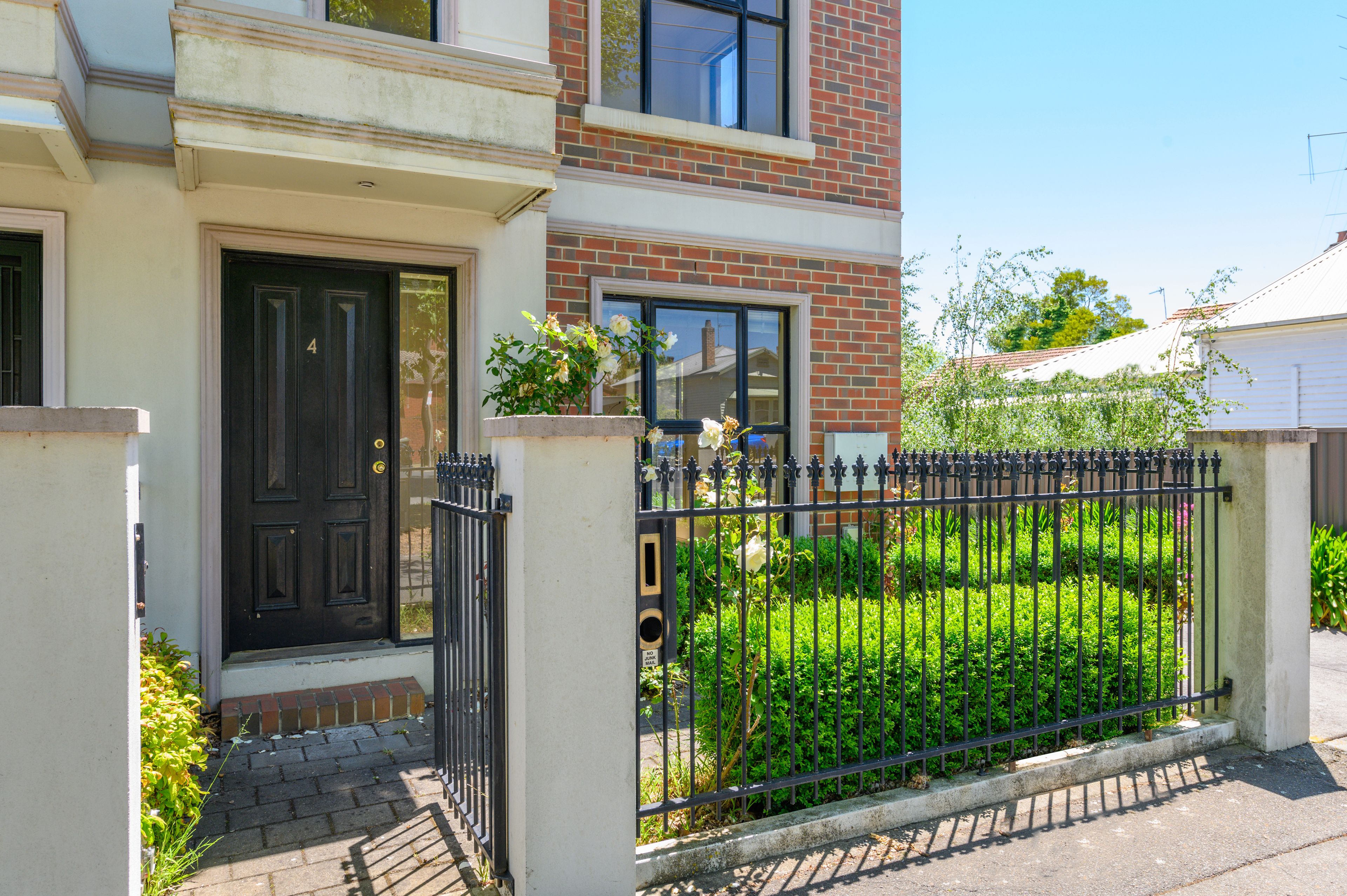 4/503 Lydiard Street North, Soldiers Hill, VIC 3350