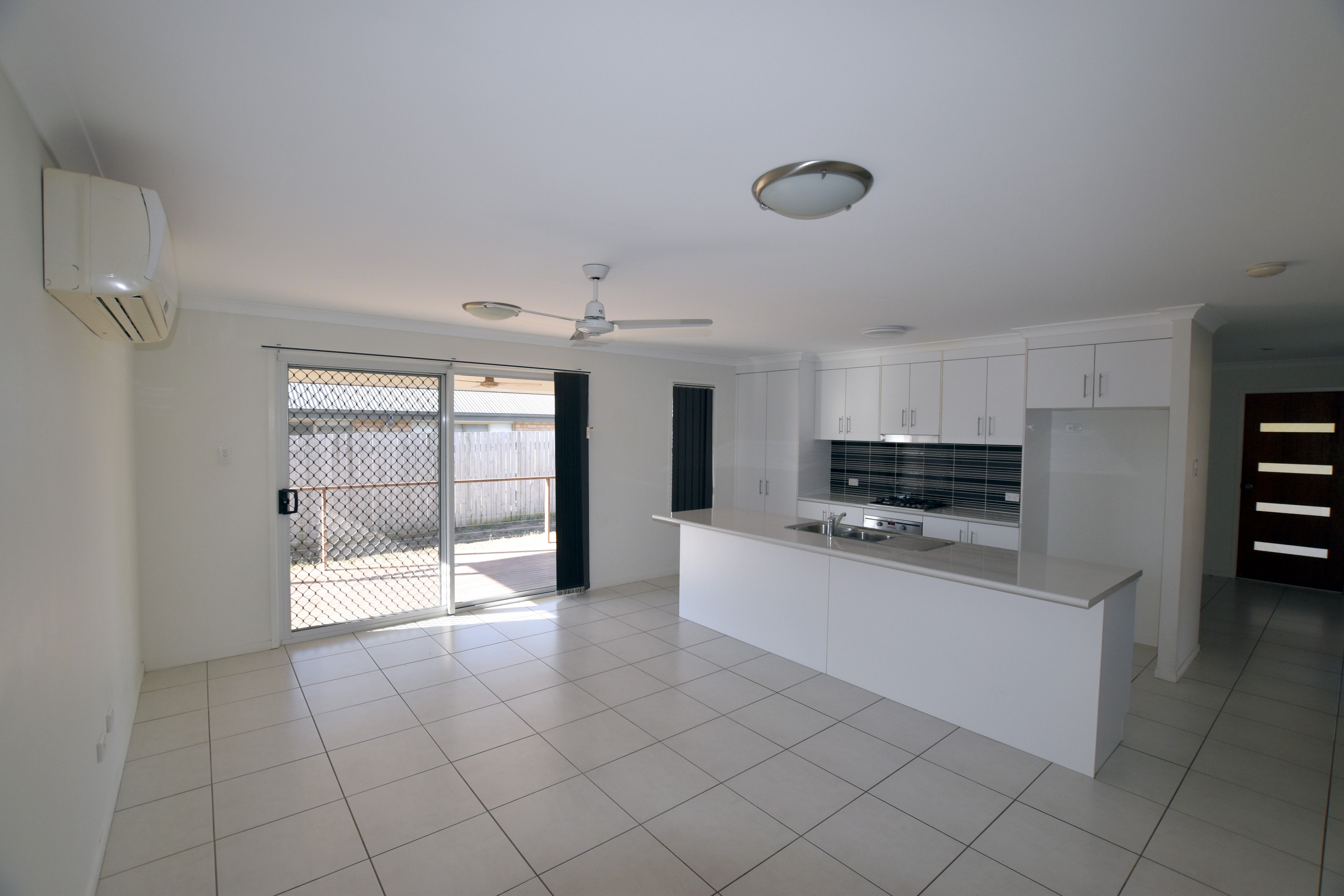 30 Bottlebrush Drive, Kirkwood, QLD 4680