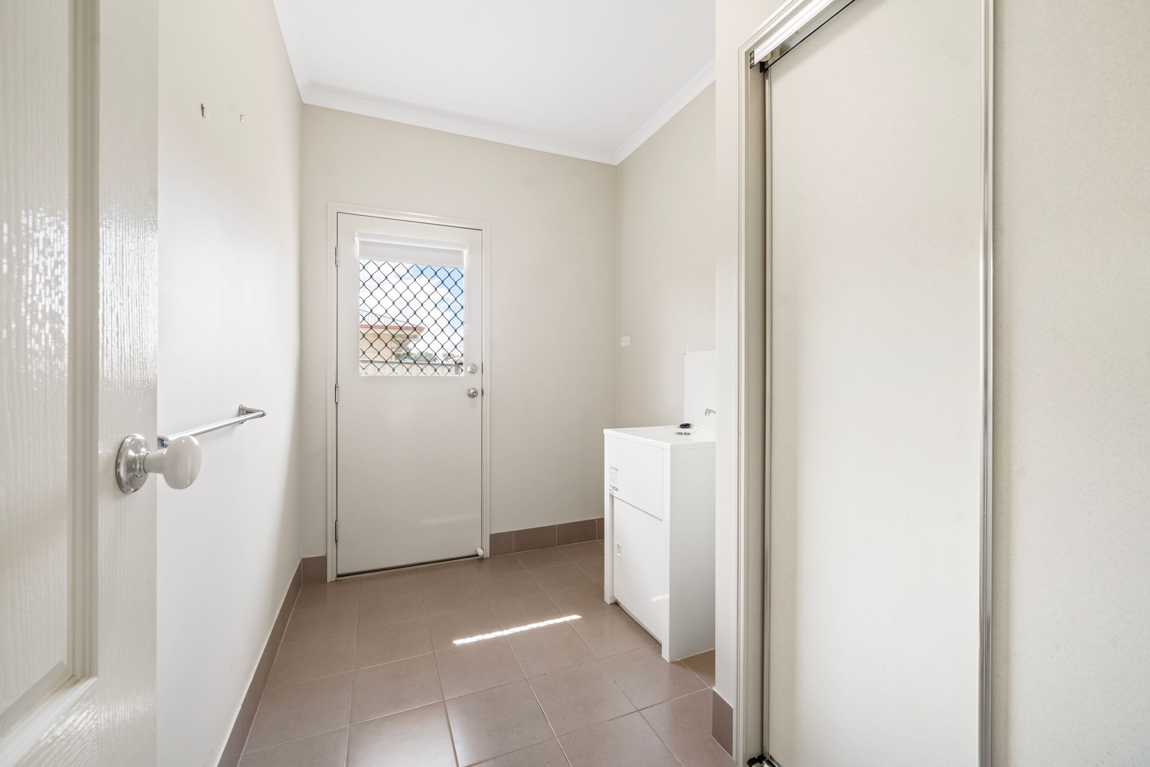 7 Woodhurst Court — photo 17 of 23