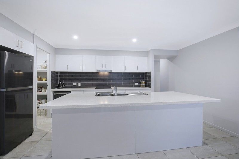 2 Rondalee Drive — photo 3 of 18